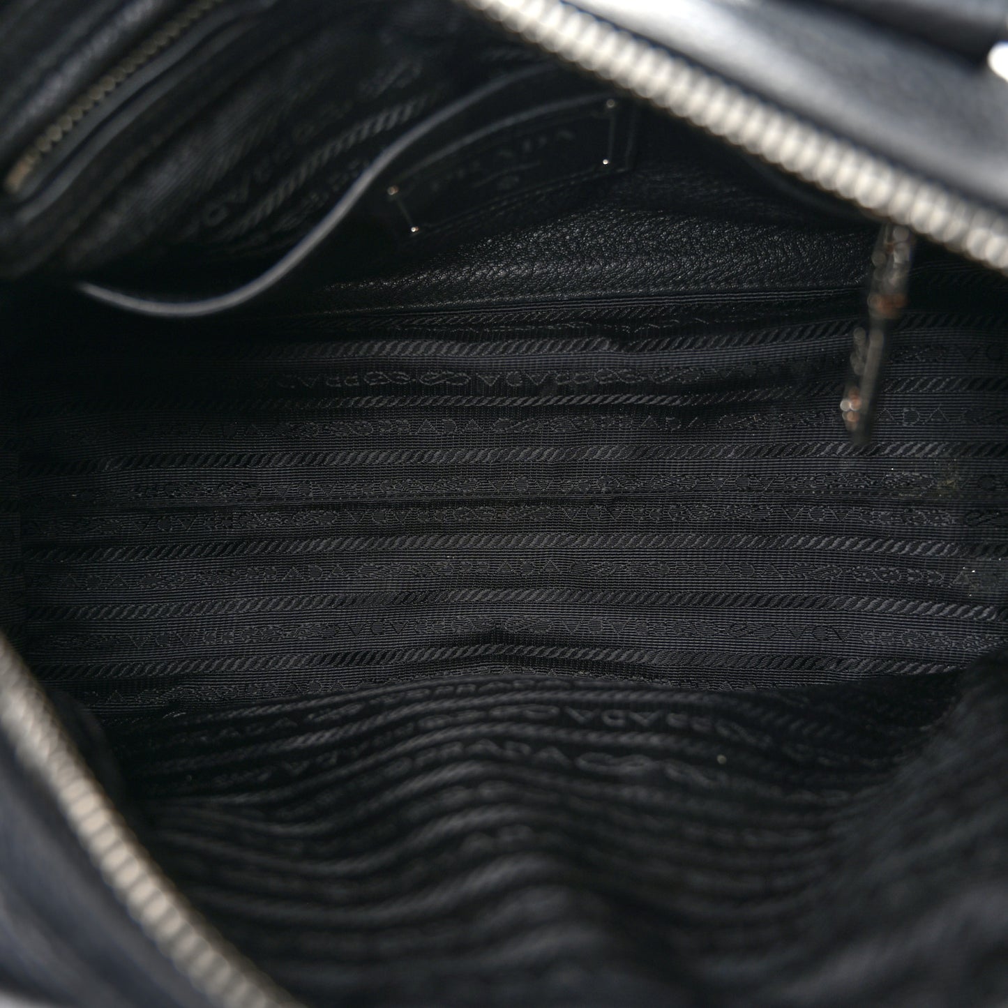 Vitello Daino Shopping Satchel Black