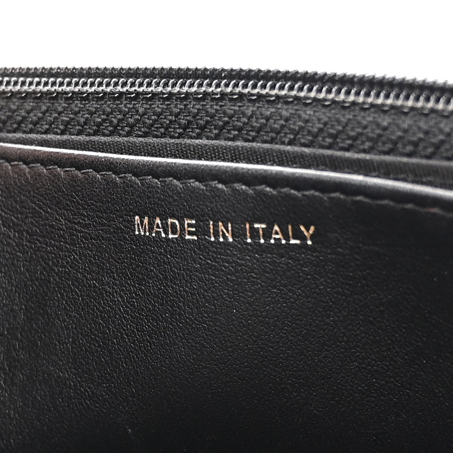 Caviar Quilted CC Filigree Wallet On Chain WOC Black