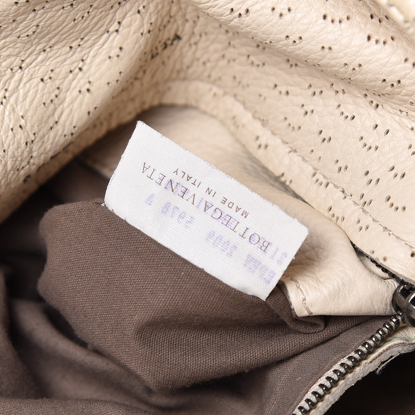 Cervo Deerskin Perforated Pekary Hobo Cream