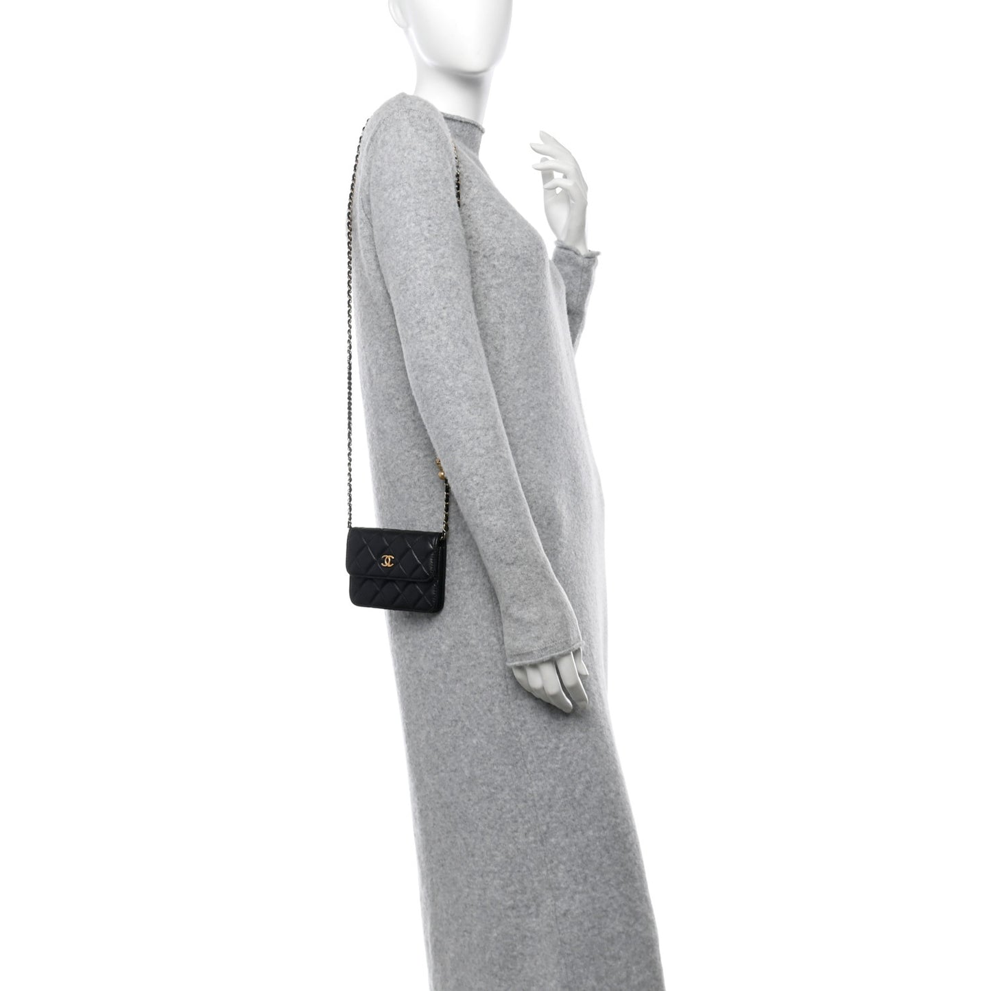 Lambskin Quilted Pearl Crush Clutch With Chain Black