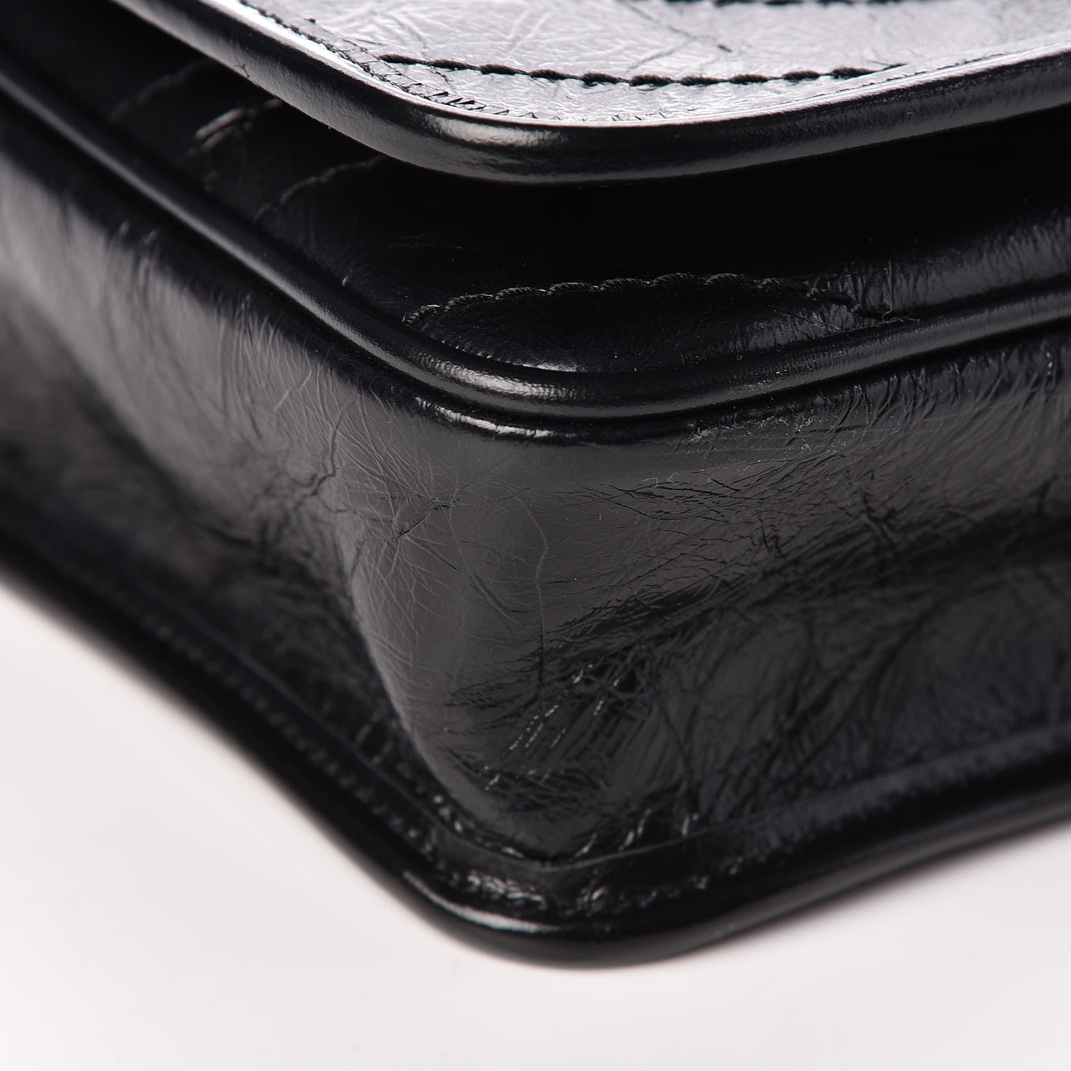 Saint Laurent Crinkled Calfskin Matelasse Monogram Niki Chain Wallet Black 9 of 11