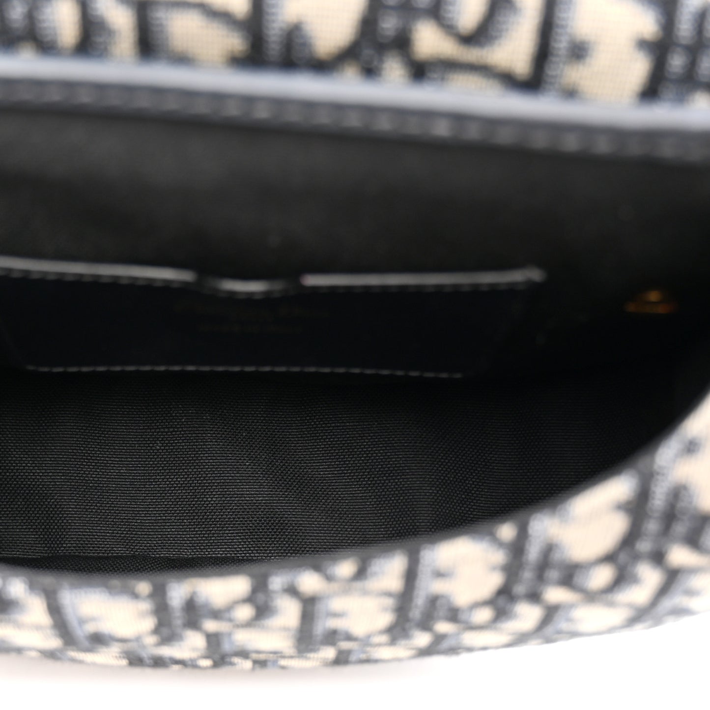 Oblique Medium Bobby Flap Blue
