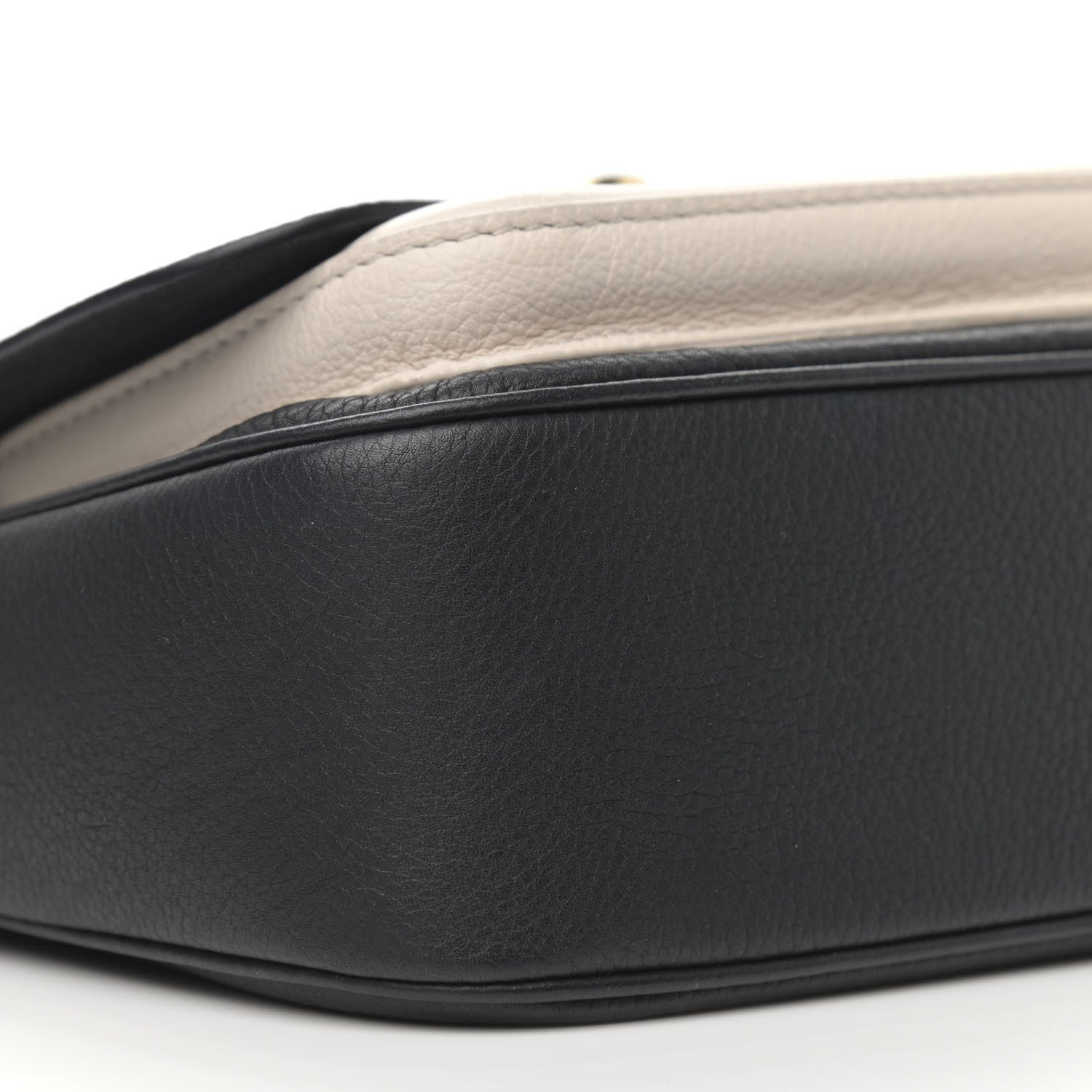 Louis Vuitton Grained Calfskin Lockme Tender Black 8 of 13