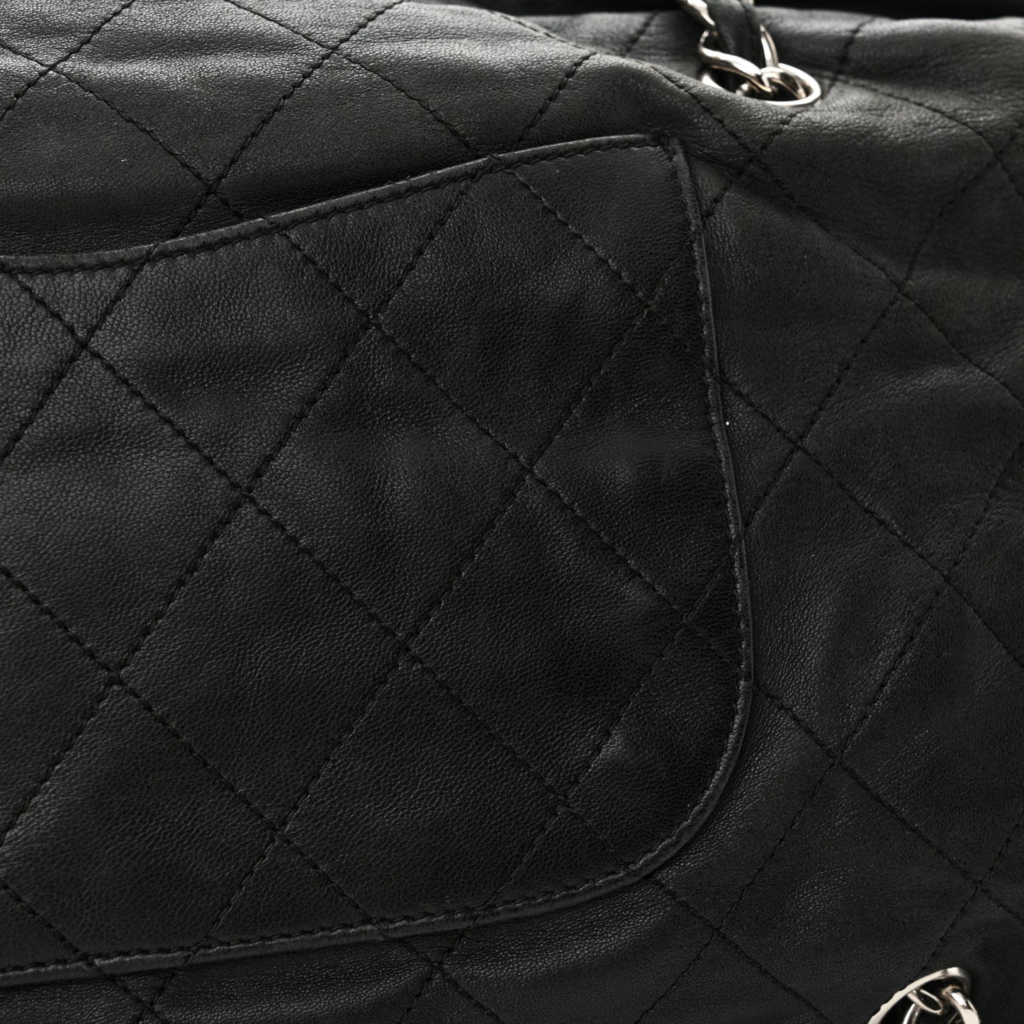 Lambskin Quilted Large Chain Around Tote Black