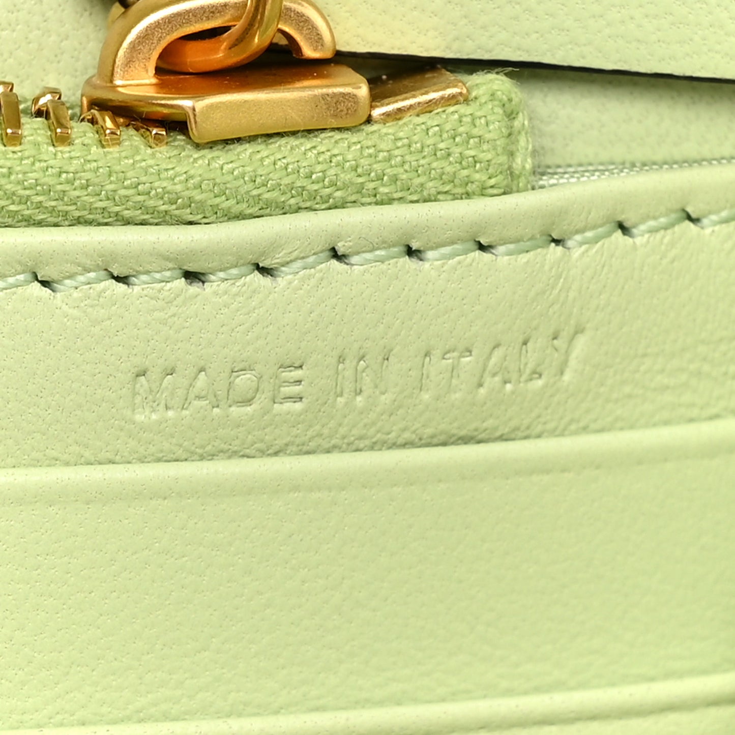 Nappa Roman Stud Wallet on Chain Ambrosia