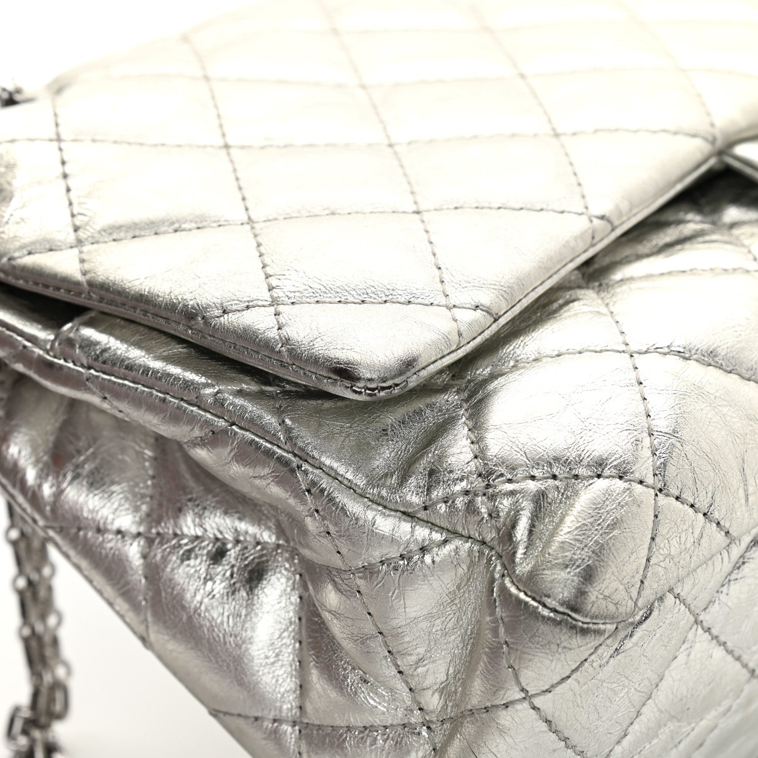 Chanel Metallic Aged Calfskin Quilted 2.55 Reissue 227 Flap Silver 19 of 20