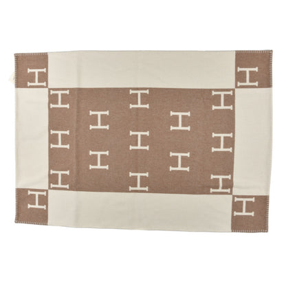 Hermes Wool Cashmere Avalon Baby Blanket Noisette Moyen White 1 of 3