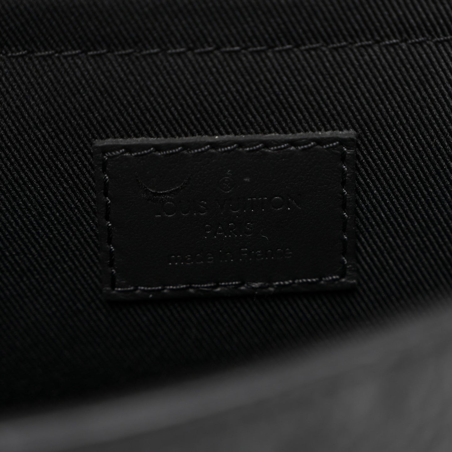 Taurillon Monogram Steamer PM NM Black
