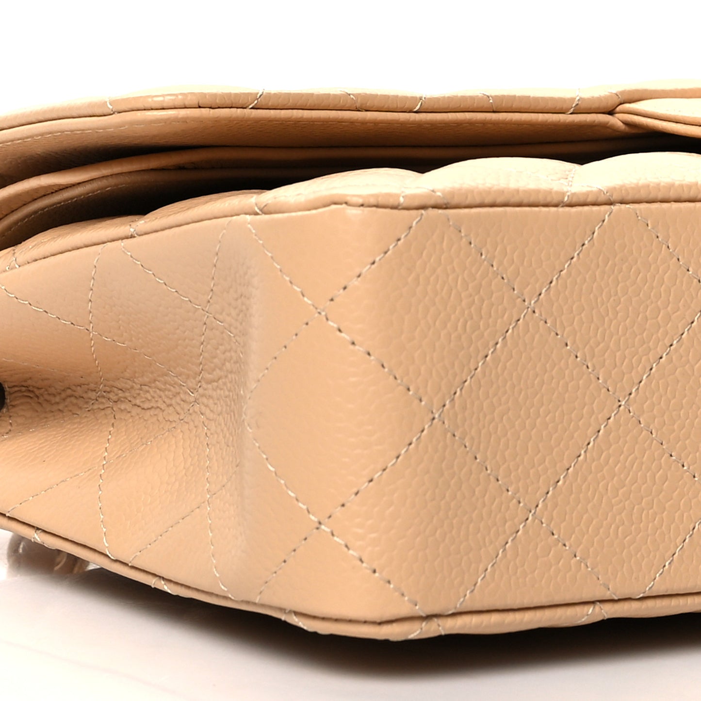 Caviar Quilted Medium Double Flap Beige Clair