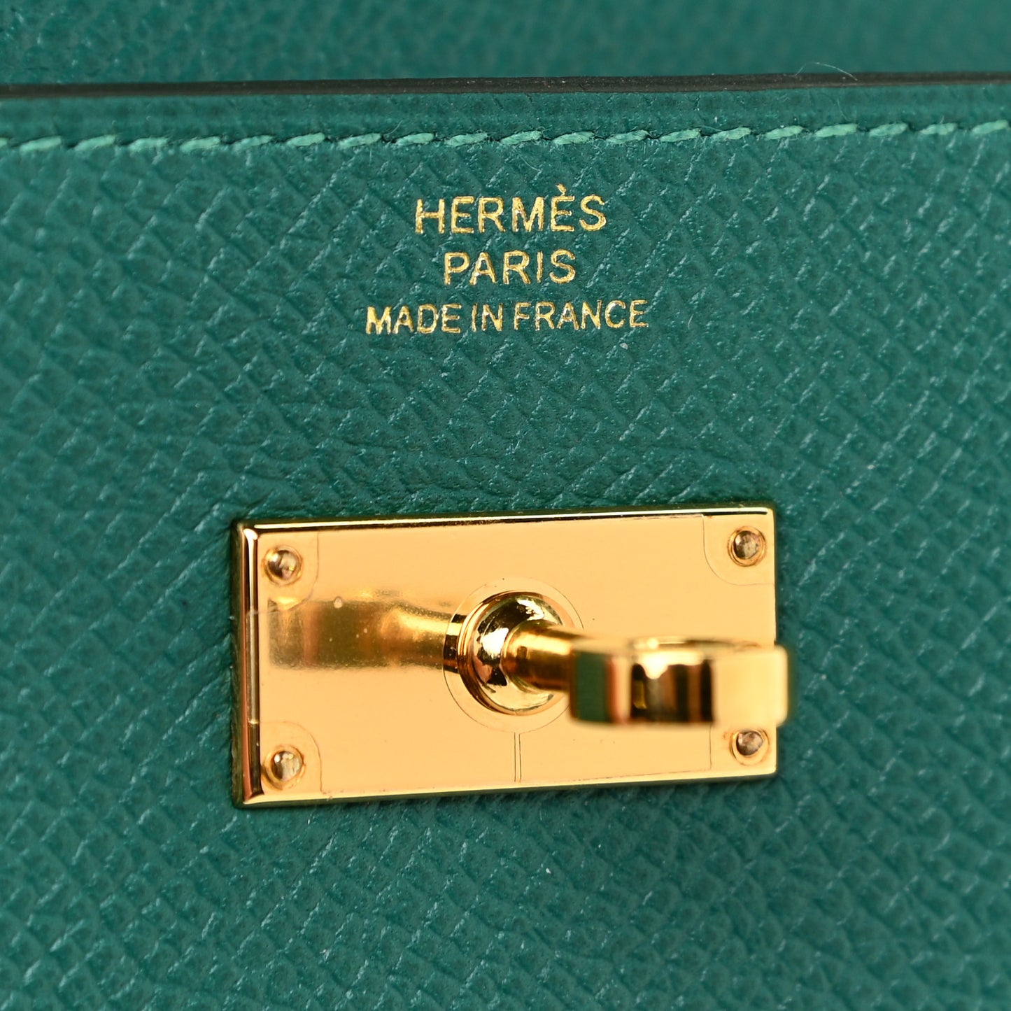 Epsom Kelly Longue Wallet Malachite