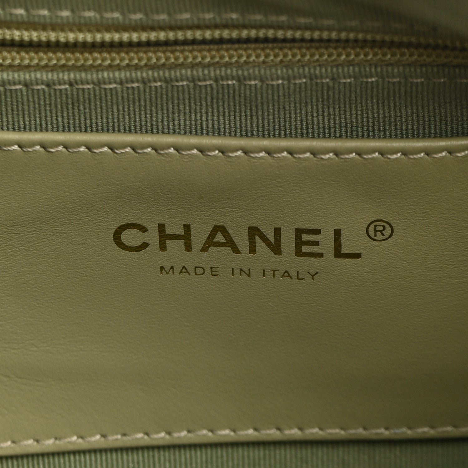 Chanel Shiny Lambskin Quilted Trendy Pockets Hobo Green 6 of 11