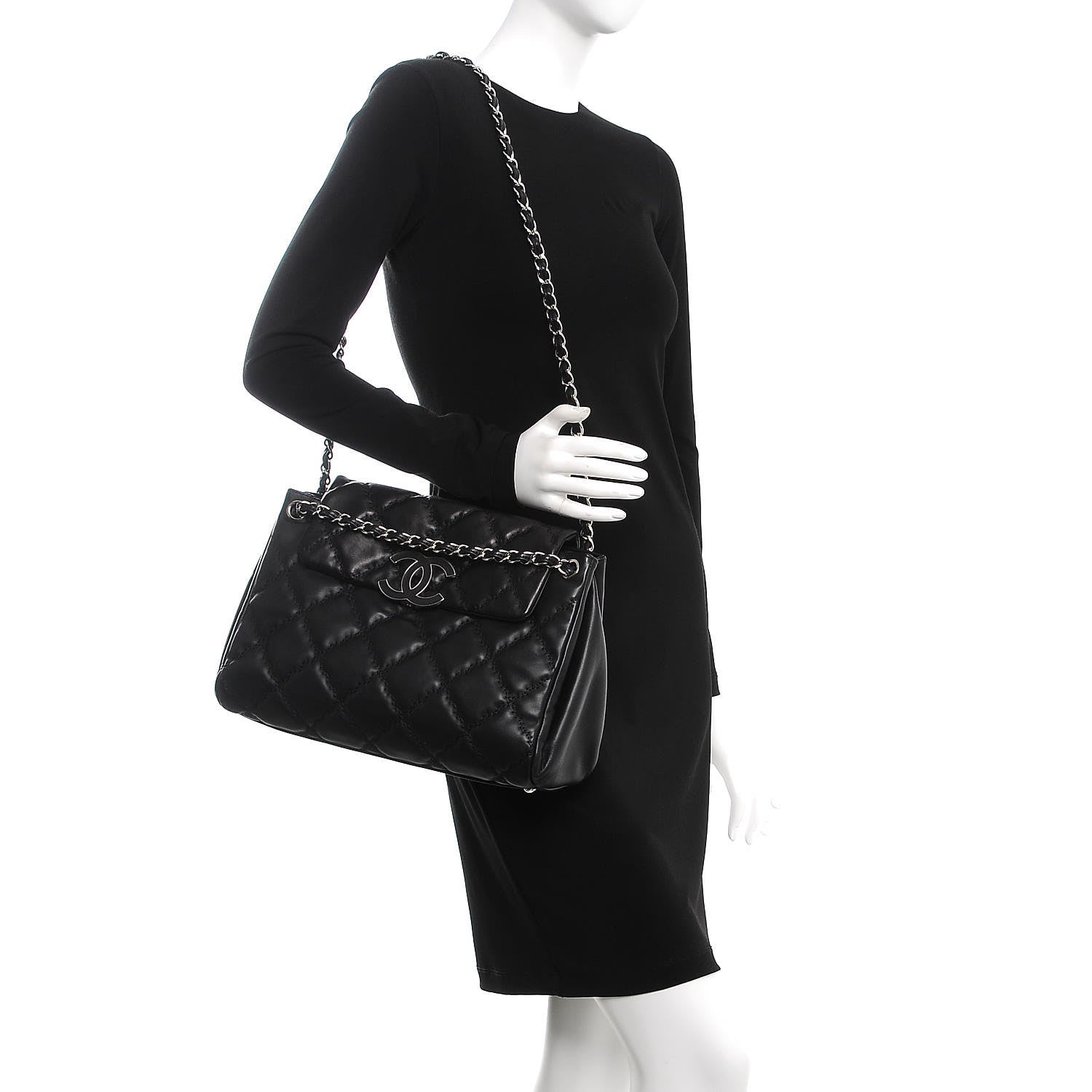 Chanel Calfskin Double Stitch Large Hamptons Flap Bag Black 3 of 11