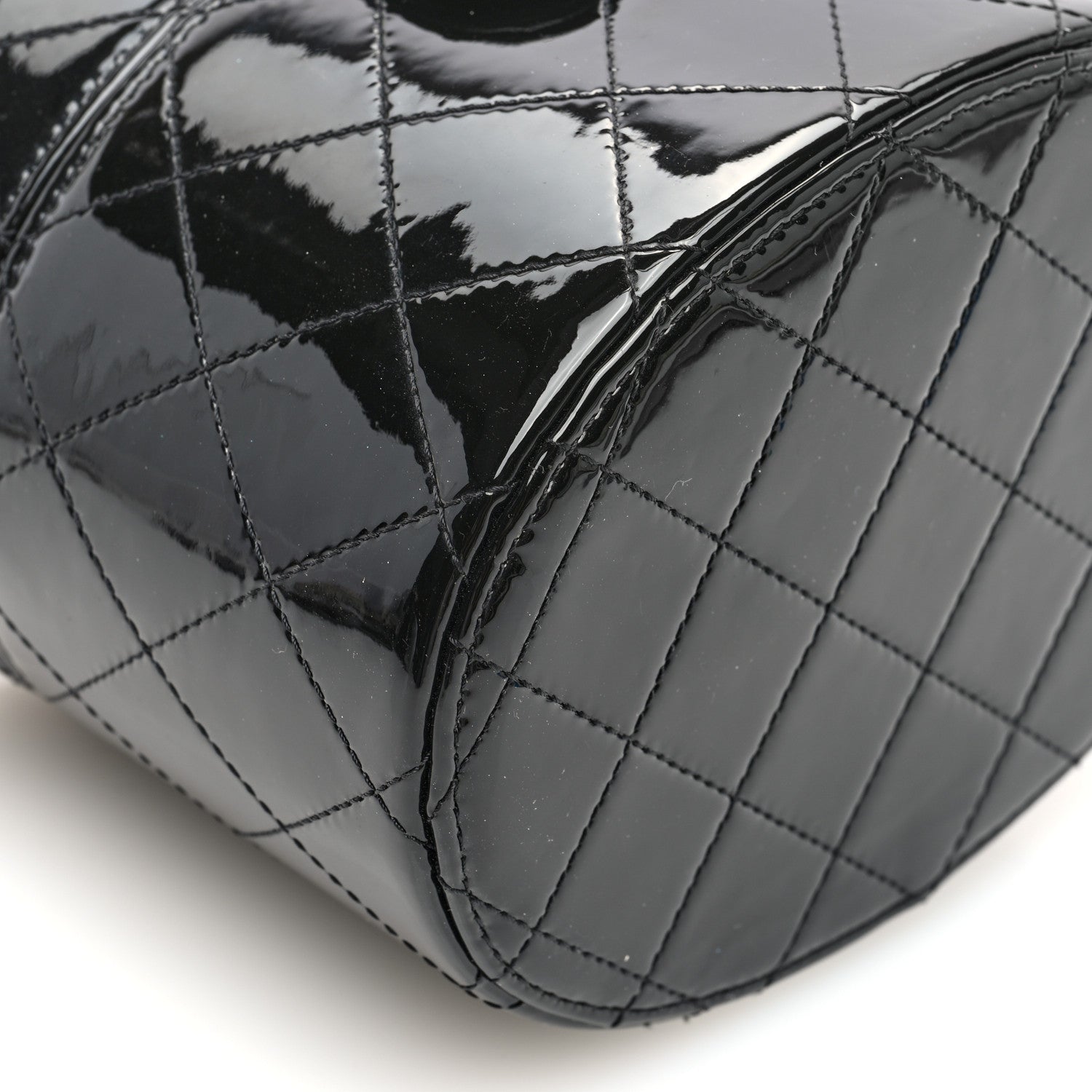 Chanel Patent Quilted Round Clutch With Chain Black 9 of 10