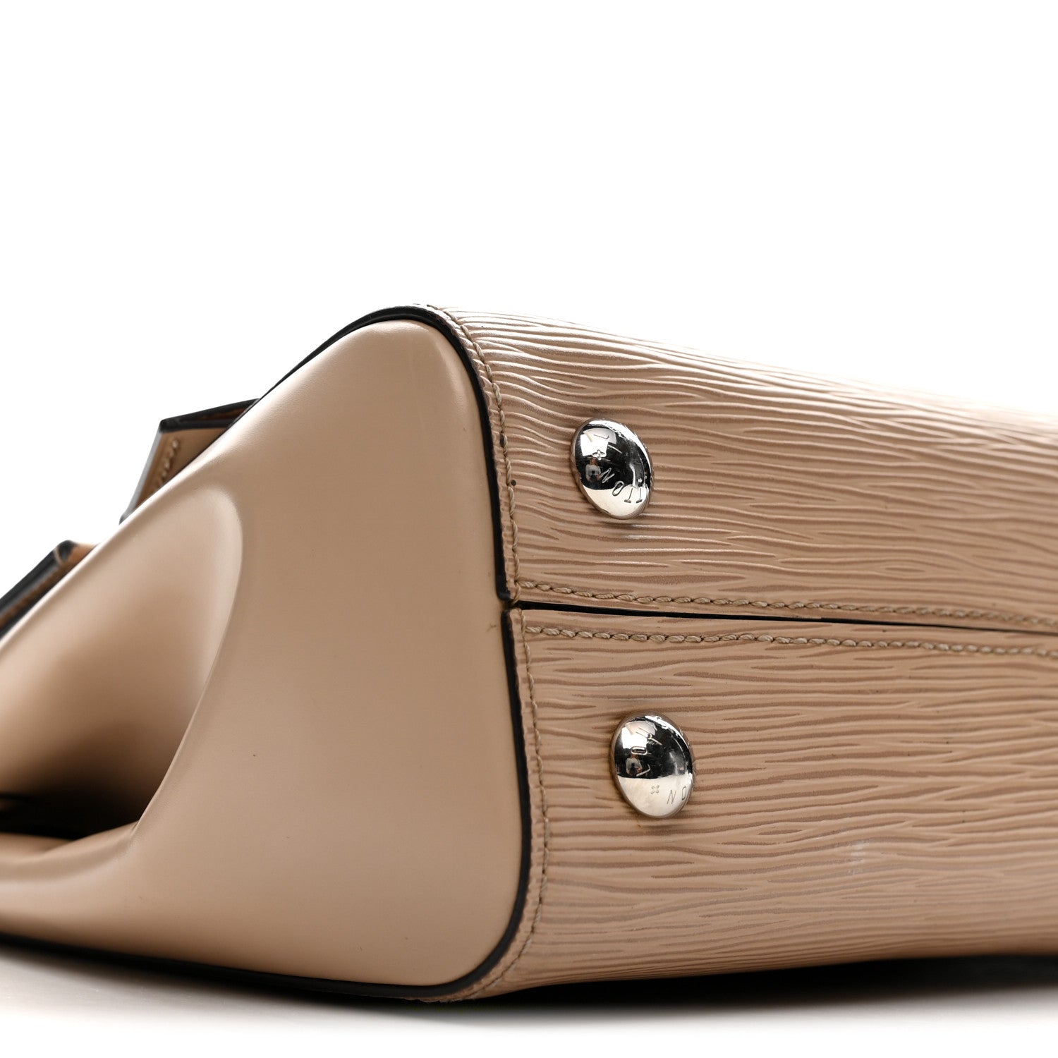 Louis Vuitton Epi Cluny BB Dune 8 of 13