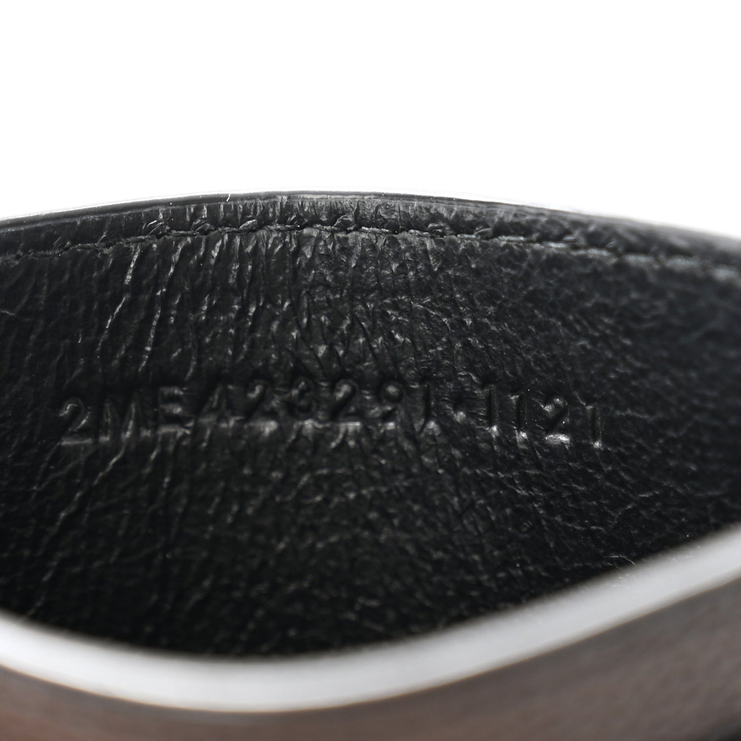 Grain De Poudre Matelasse Chevron Monogram Credit Card Case Black