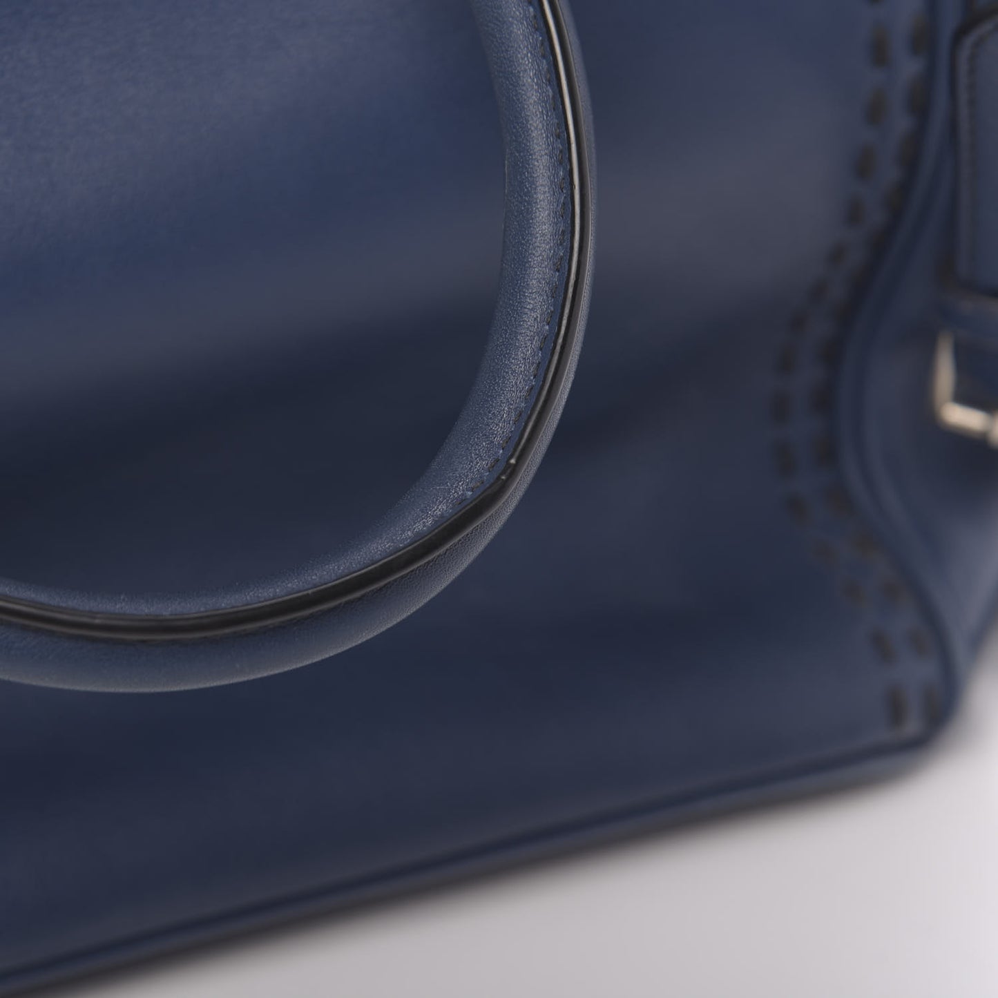 City Calf Hand Stitched Medium Galleria Double Zip Tote Bleuette
