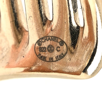 Chanel Metal Pearl CC Single Jewel Ear Cuff Gold 4 of 4