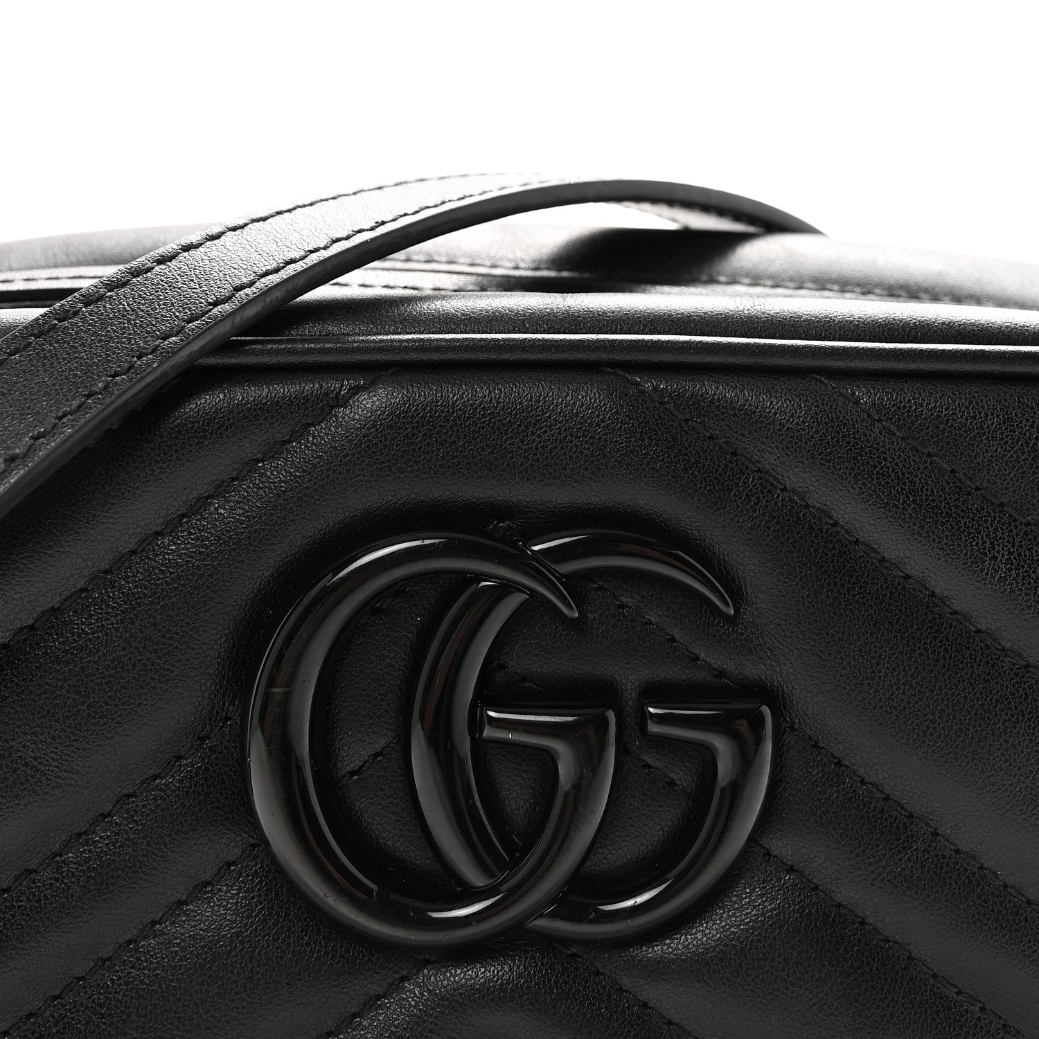 Gucci Calfskin Matelasse Monochrome Small GG Marmont Chain