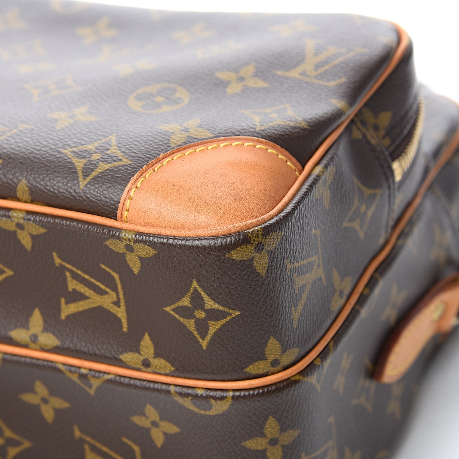 Louis Vuitton Monogram Nil 28 7 of 8