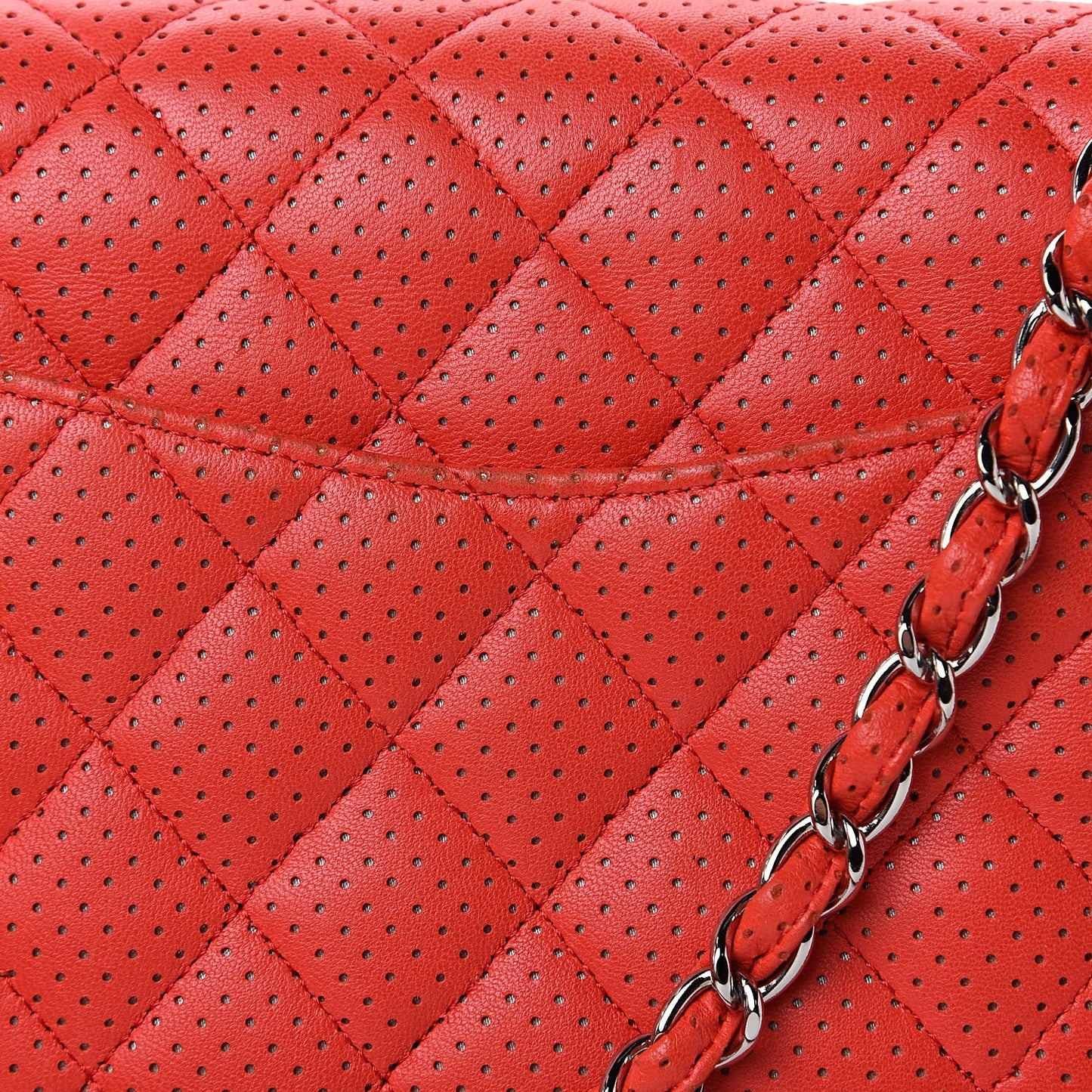 Lambskin Perforated Medium Flap Red