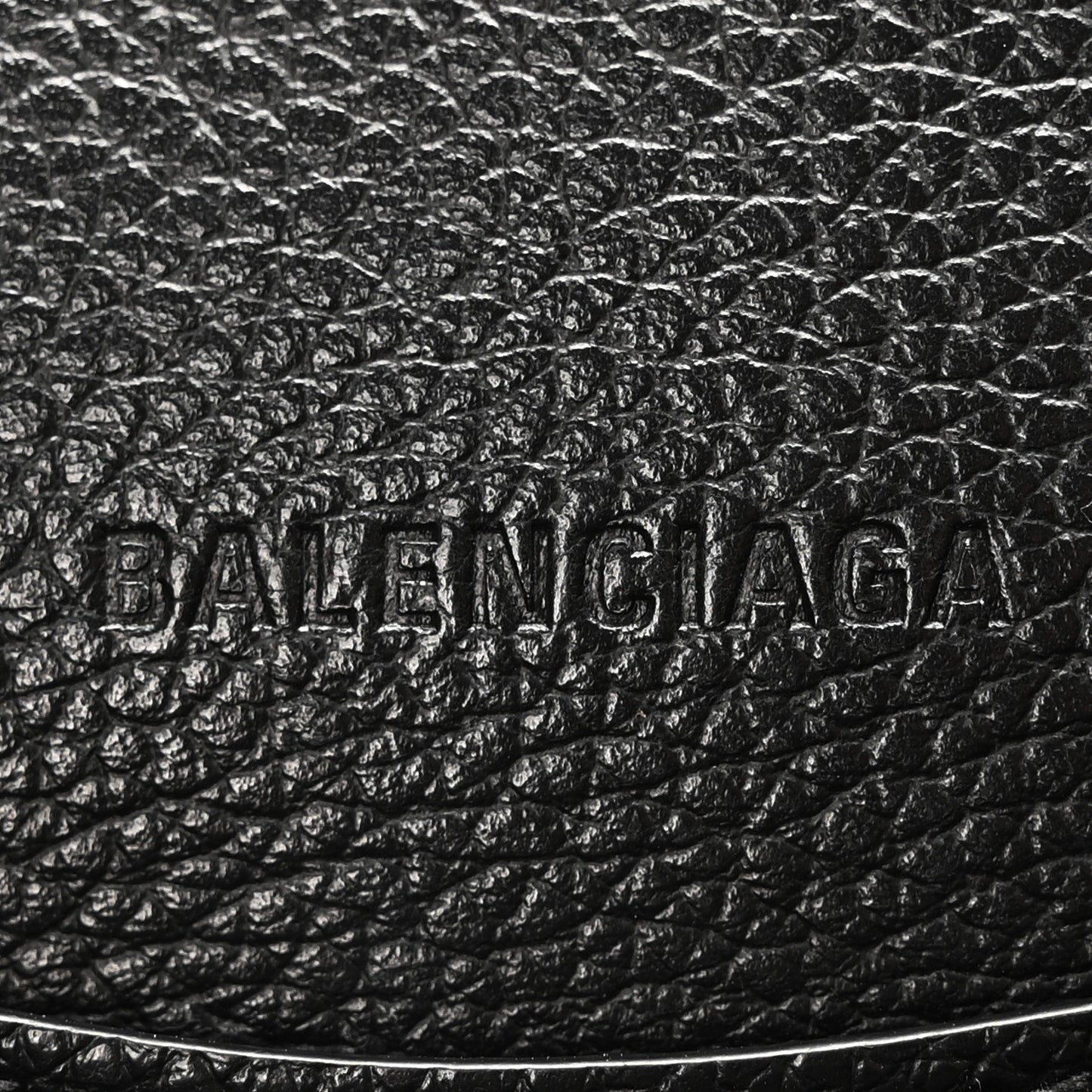 Grained Calfskin Neo Classic Gold Hardware S City Black