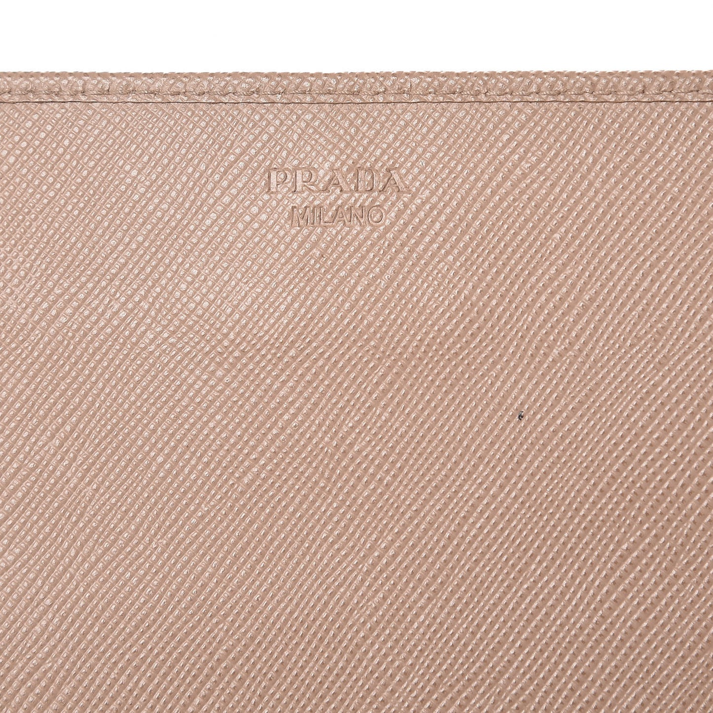 Saffiano Metal Oro Chain Wallet Cammeo