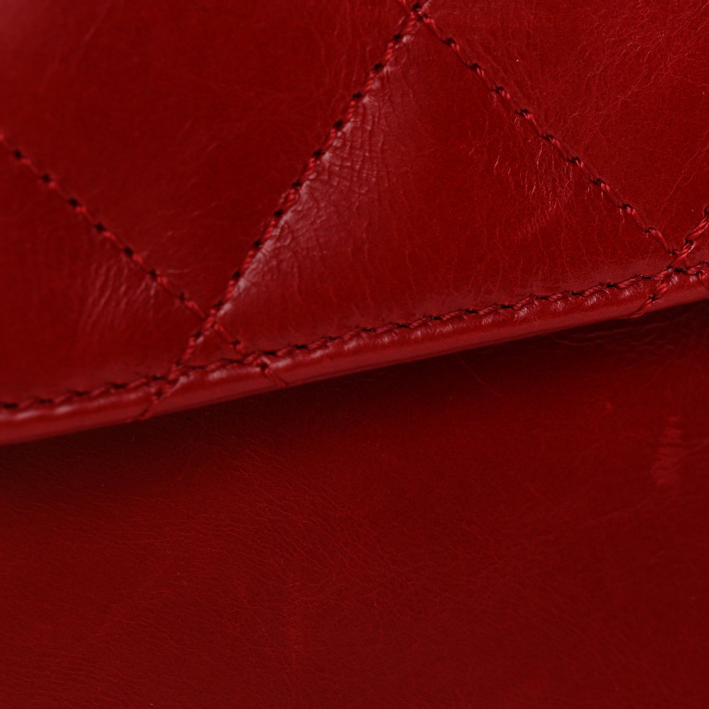 Iridescent Calfskin Quilted Small Straight Lined Flap Red