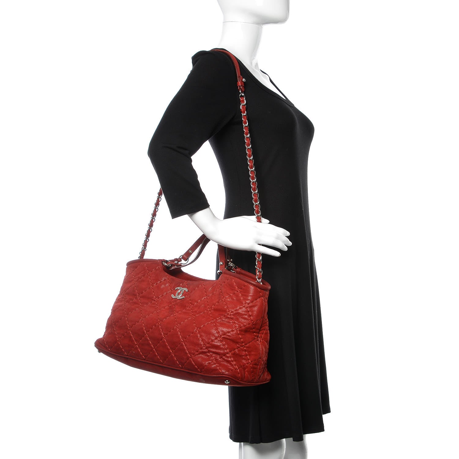 Chanel Iridescent Calfskin Quilted Small Sea Hit Tote Red 3 of 17
