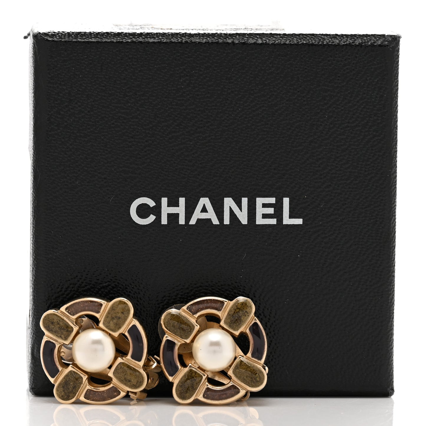 Pearl Gripoix Clip On Earrings Gold