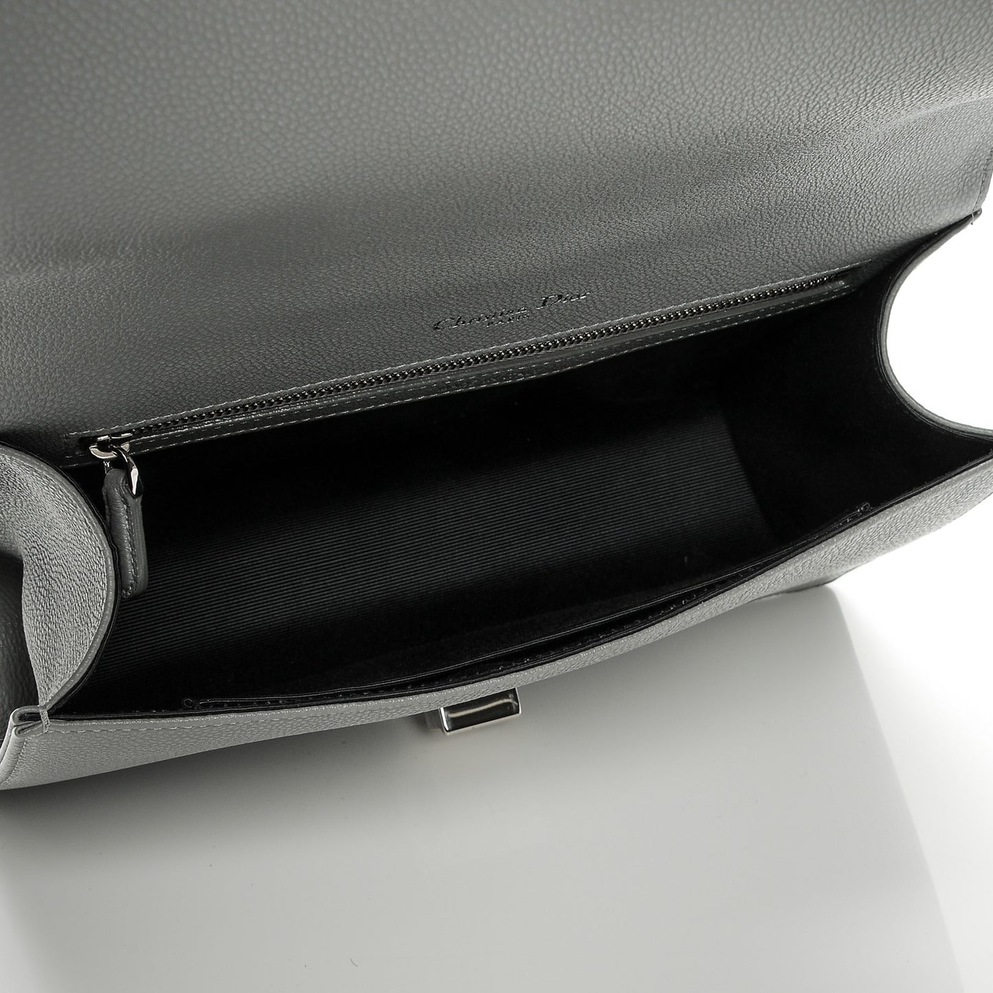 Grained Calfskin Medium Diorama Flap Bag Gris