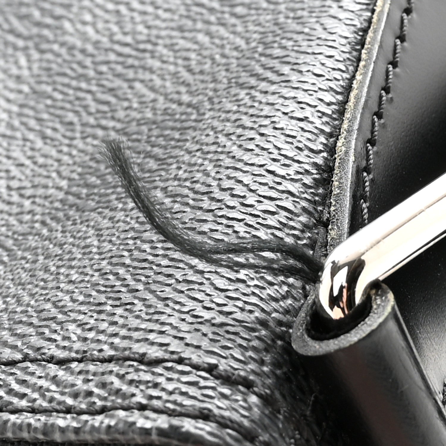 Louis Vuitton Damier Graphite Mick GM 10 of 12