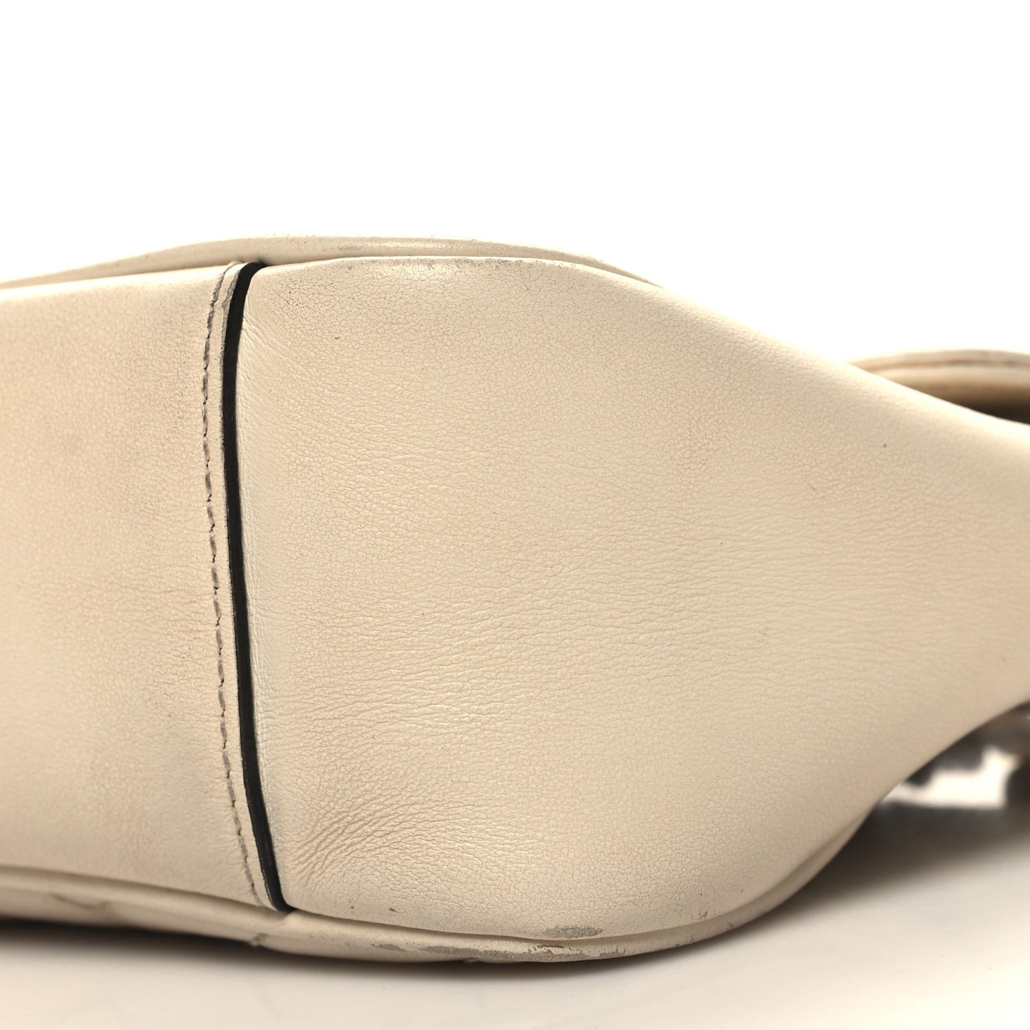 Calfskin Matelasse Small GG Marmont Shoulder Bag White