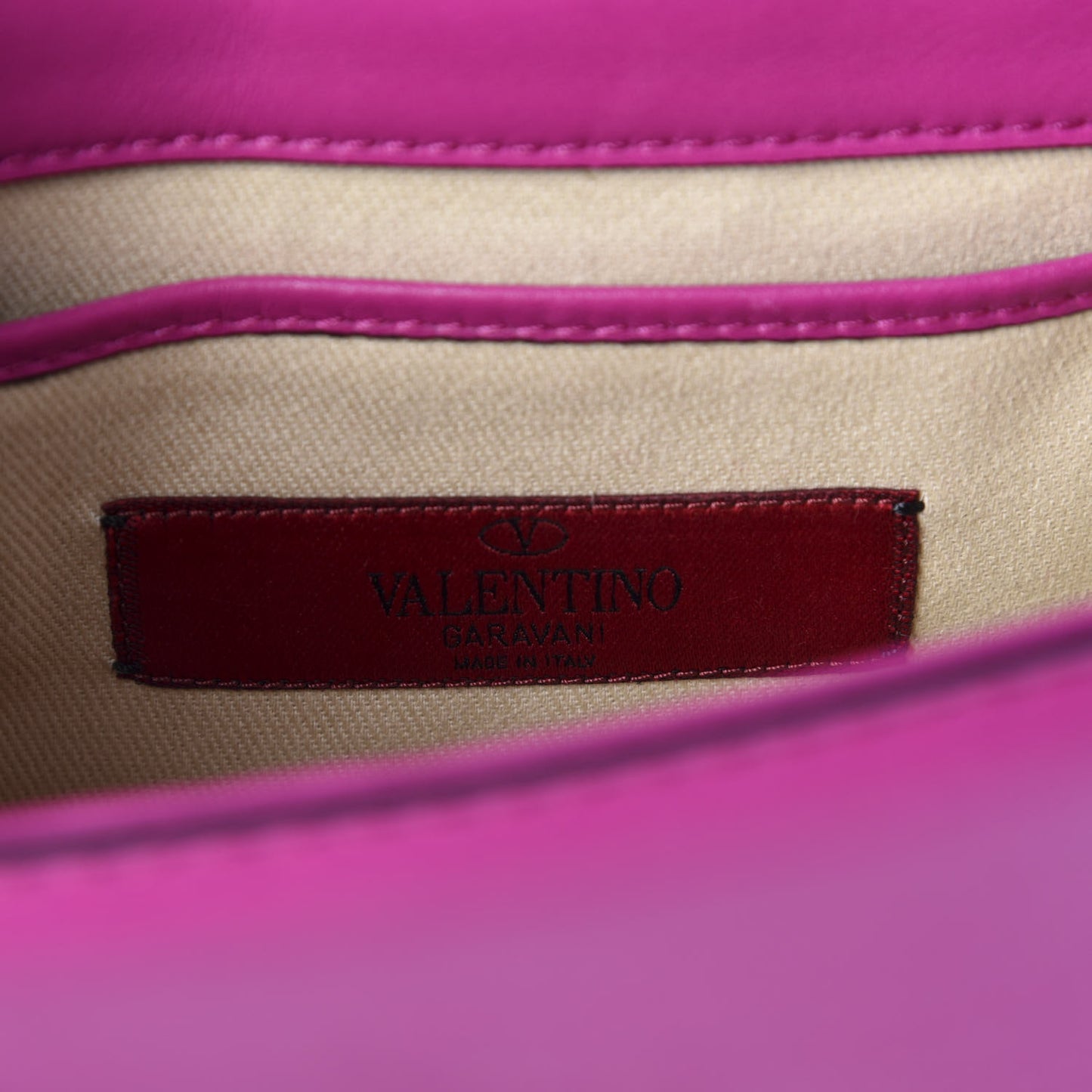 Vitello Mini Glam Lock Rockstud Flap Fuxia