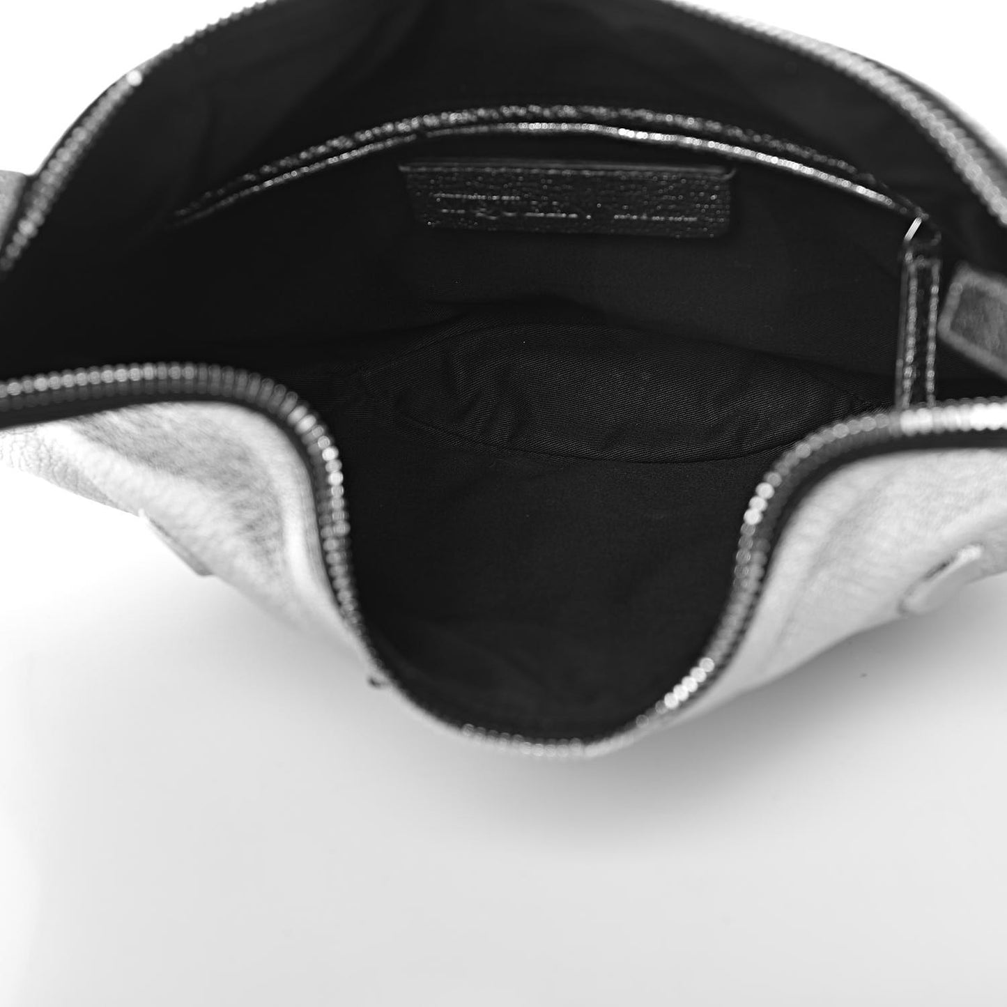 Metallic Lambskin De Manta Clutch Silver
