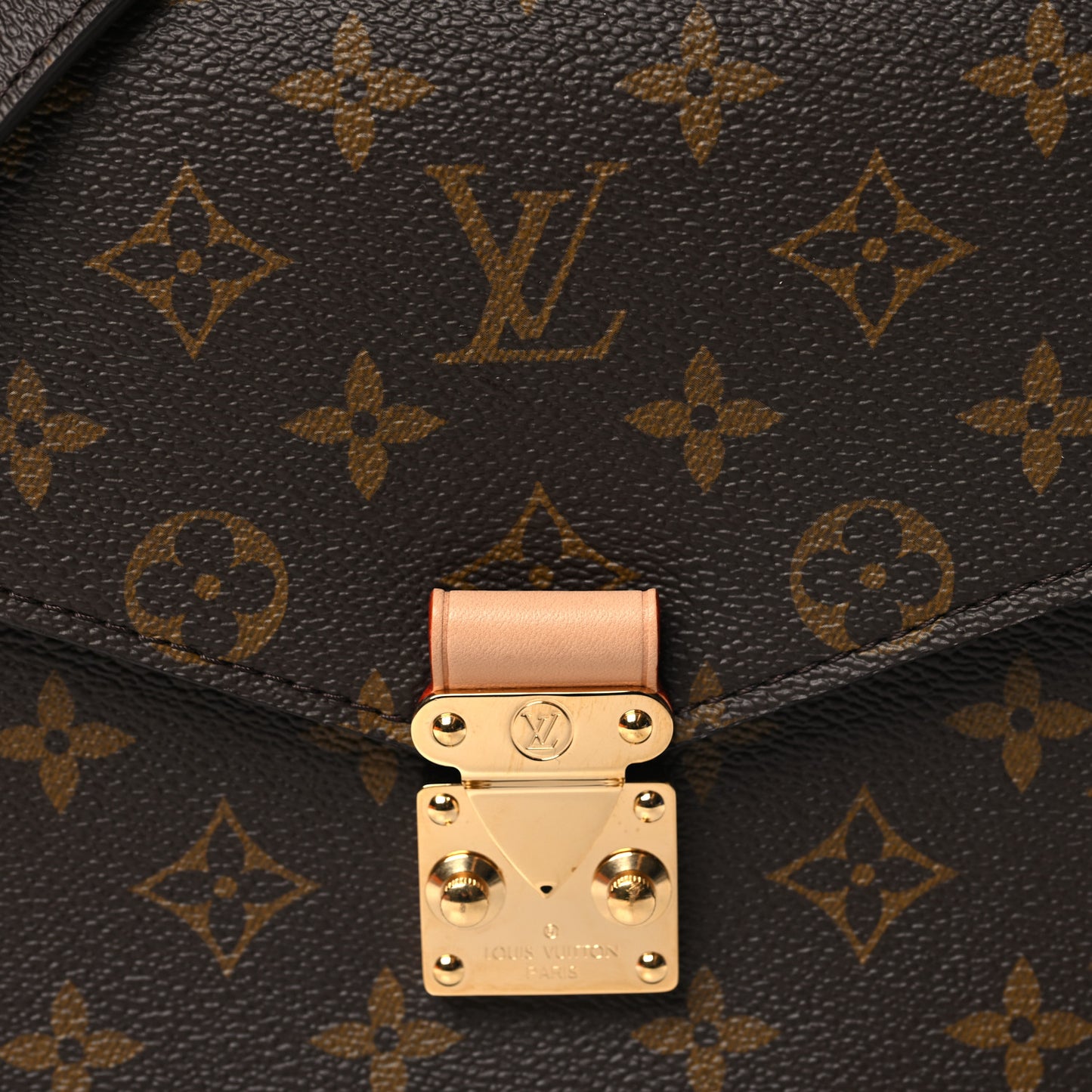 Monogram Pochette Metis