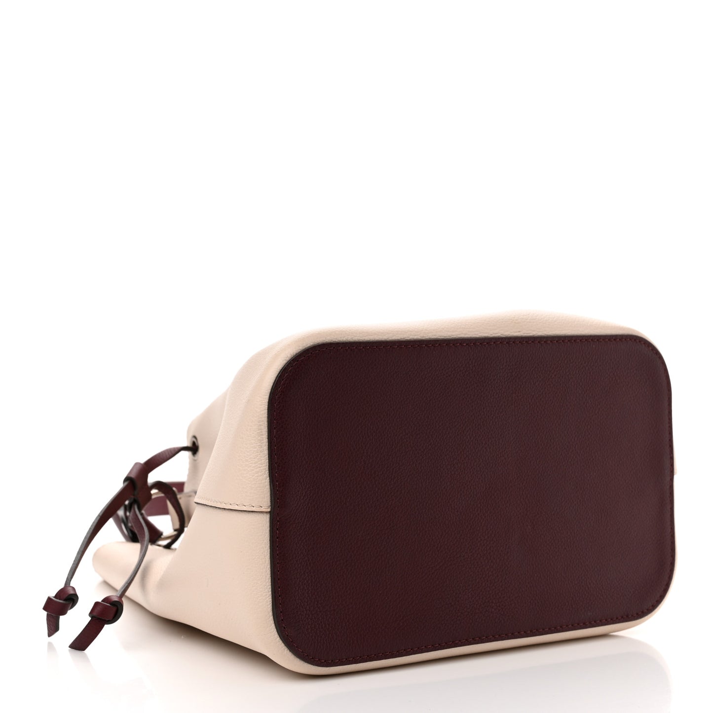 Calfskin Lockme Bucket Soie Quartz Calla