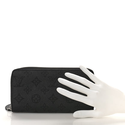 Louis Vuitton Mahina Zippy Wallet NM Black 2 of 9