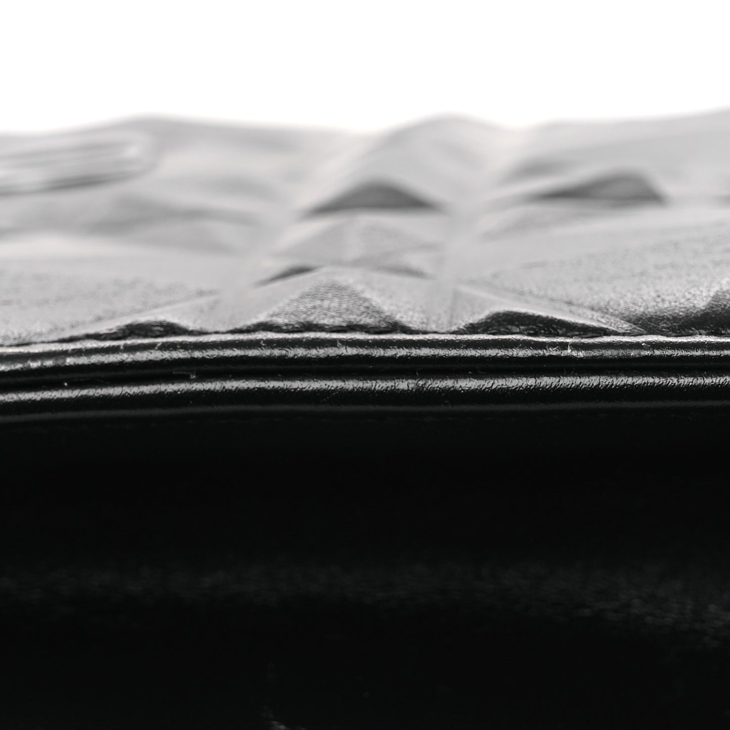 Calfskin Macrocannage Diamond Caro Zipped Pouch With Chain Black