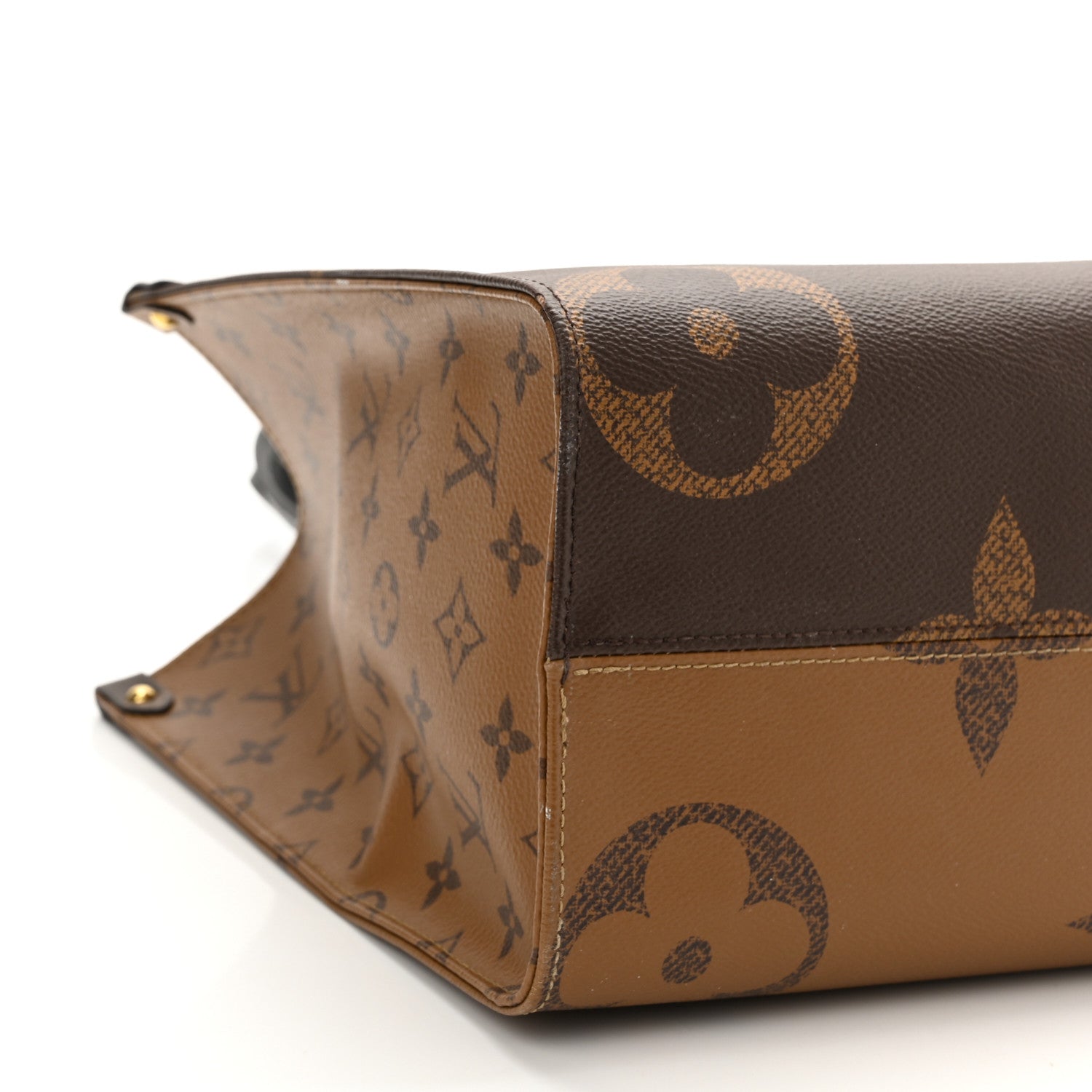 Louis Vuitton Reverse Monogram Giant Onthego MM 9 of 10