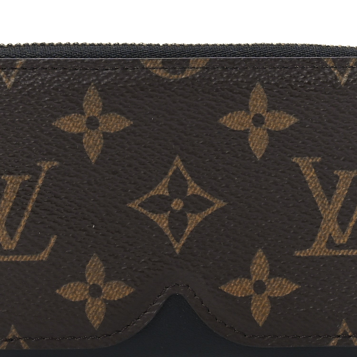 Louis Vuitton Monogram Sunglasses Pouch GM 6 of 11