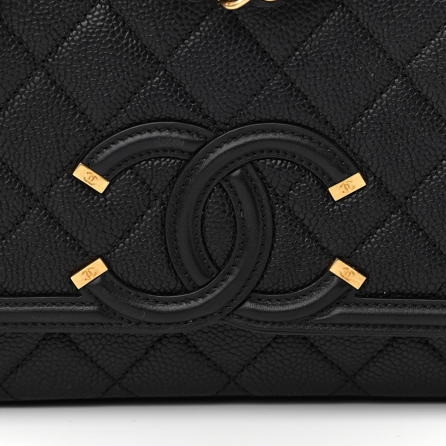 Caviar Quilted Medium CC Filigree Flap Black