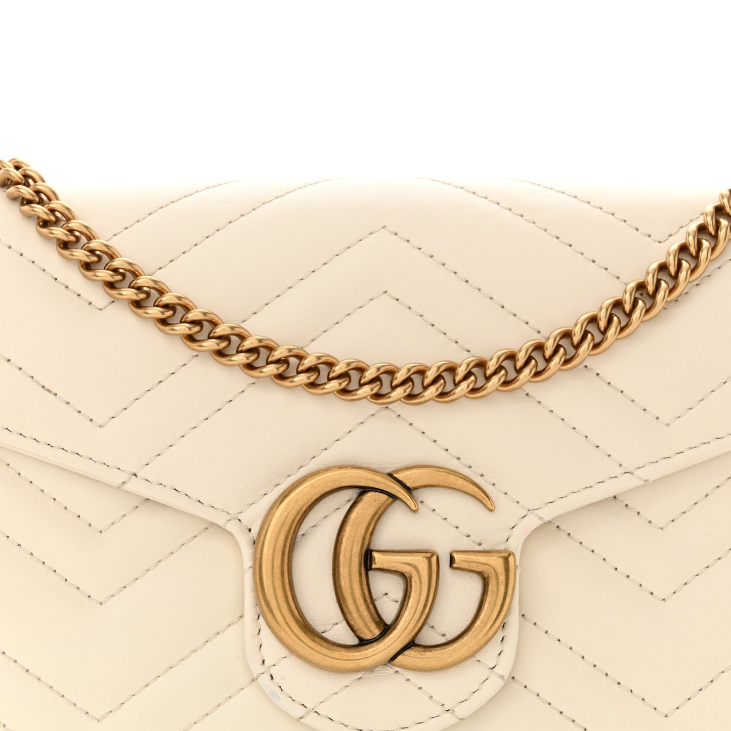 Calfskin Matelasse GG Marmont Chain Wallet Mystic White