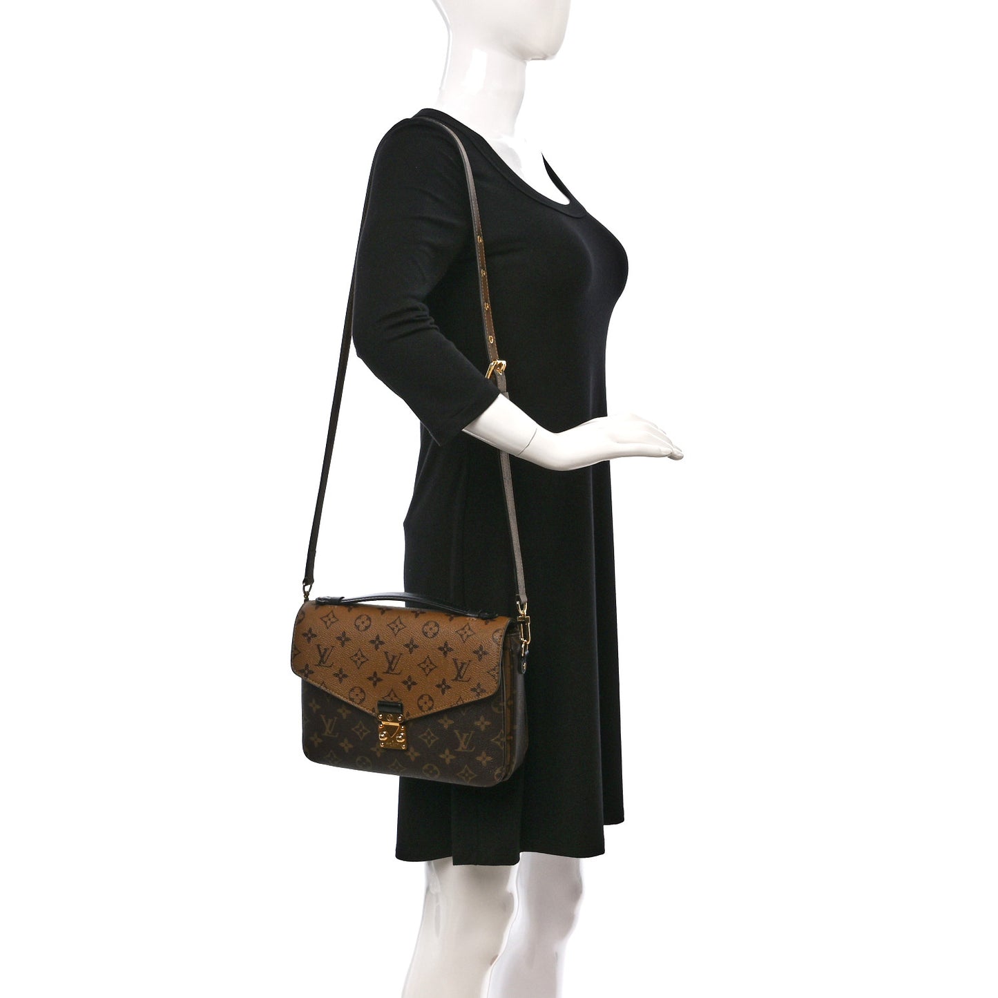 Reverse Monogram Pochette Metis