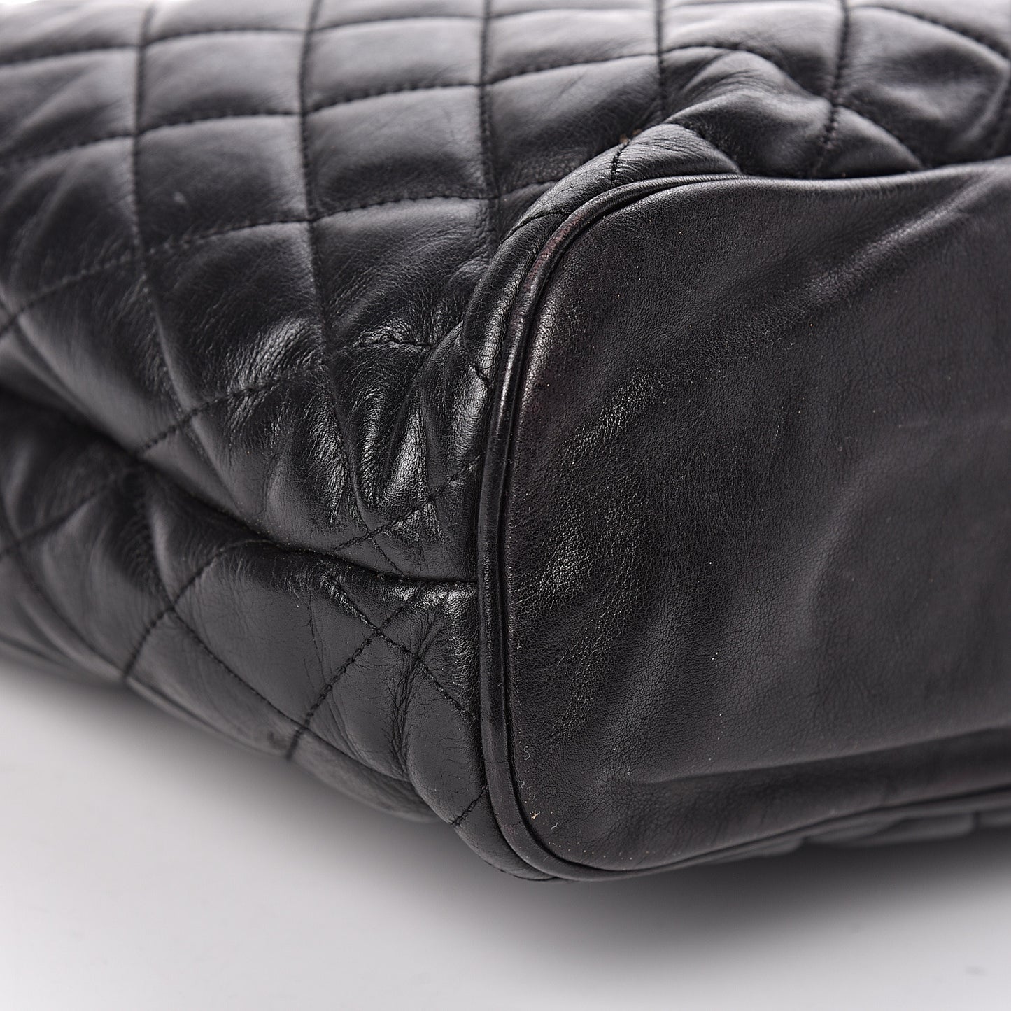 Lambskin Quilted Shoulder Bag Black