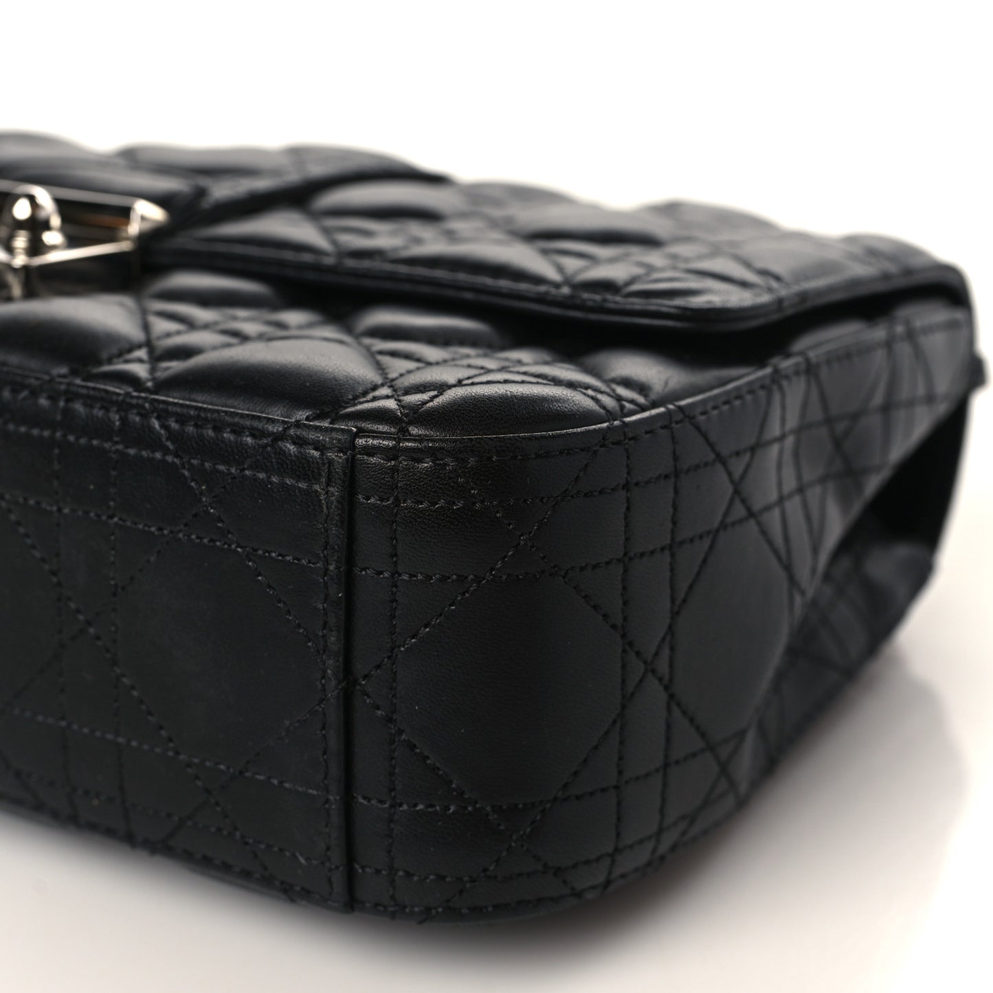 Lambskin Cannage Medium Miss Dior Flap Black