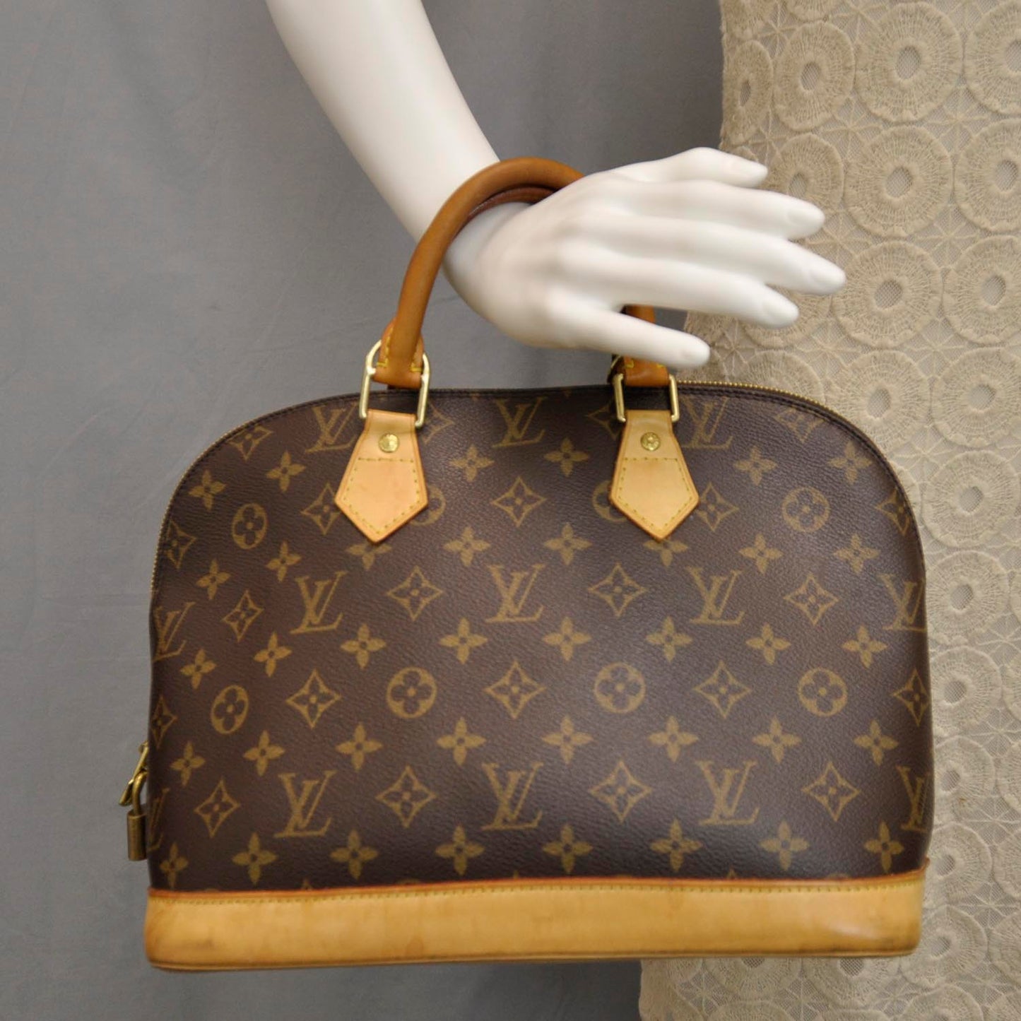 Monogram Alma PM