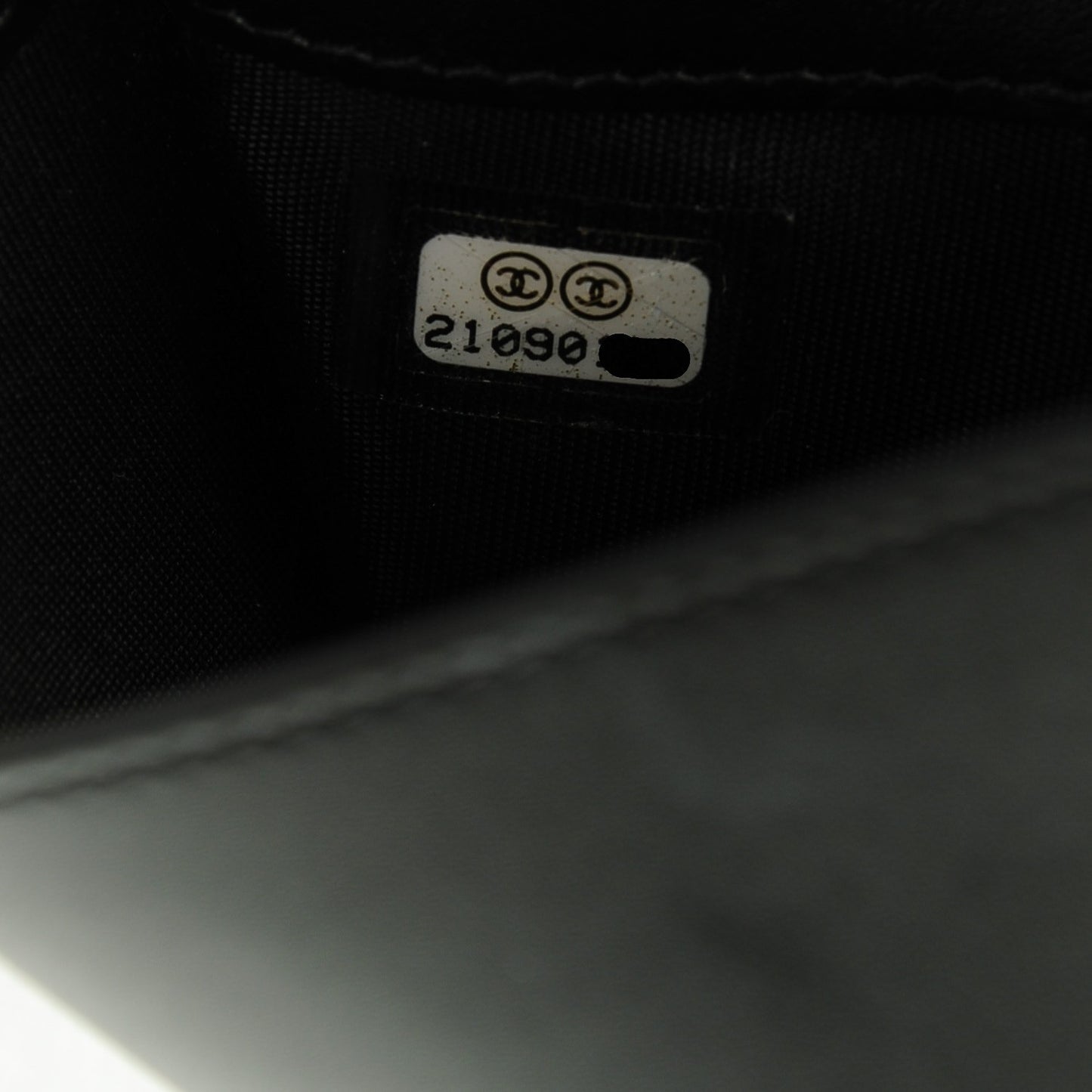 Caviar Timeless CC Yen Wallet Black