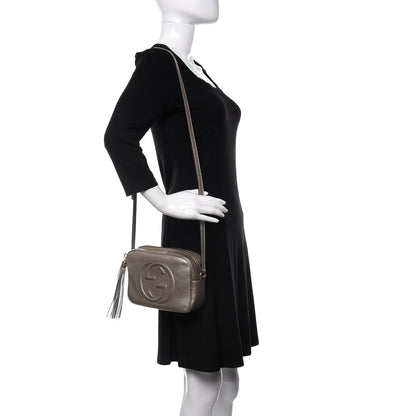 Gucci Metallic Pebbled Calfskin Small Soho Disco Bag Golden Beige 2 of 14