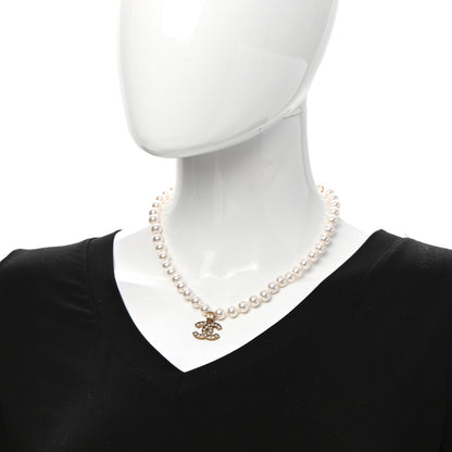Chanel Pearl Crystal CC Short Necklace Gold 2 of 6