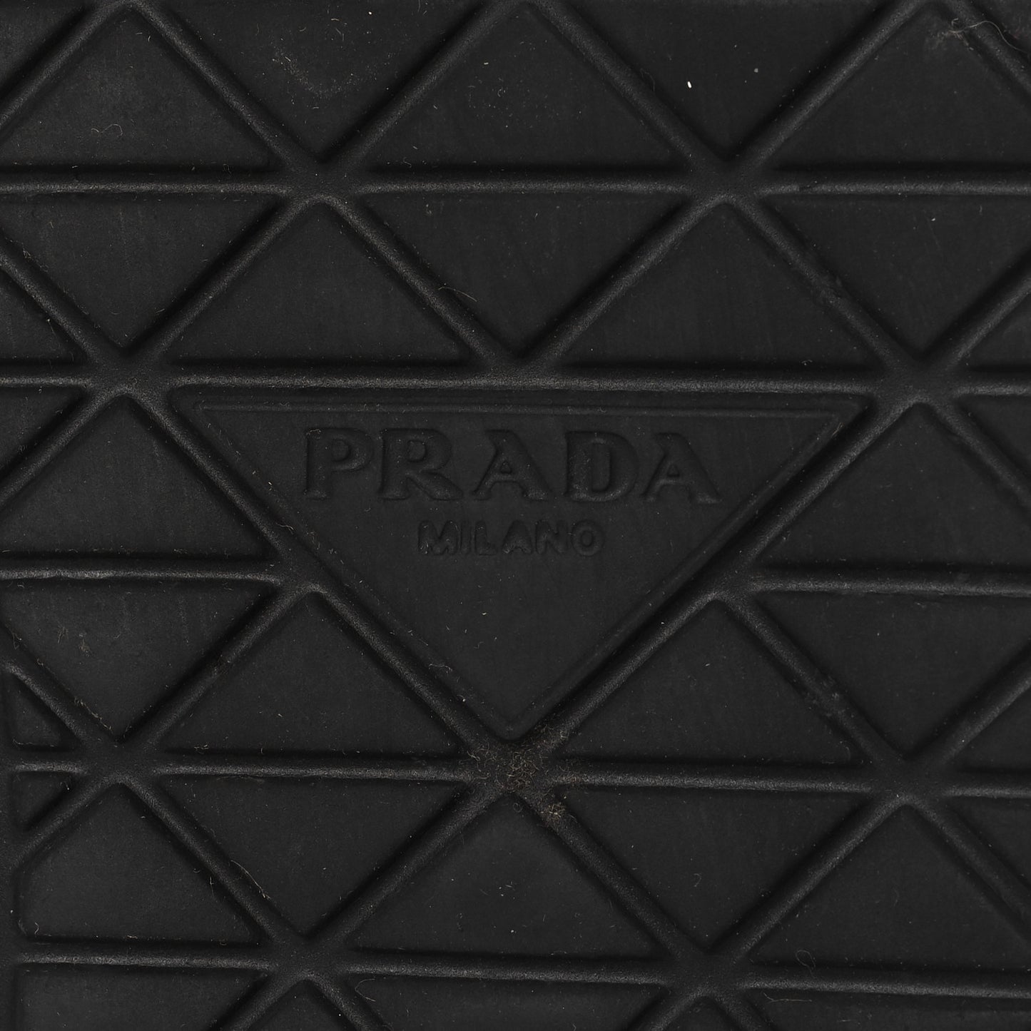 Re-Nylon Spazzolato Rubber Triangle Logo Macro Quilted Womens 45mm Platform Sneakers 38.5 Black